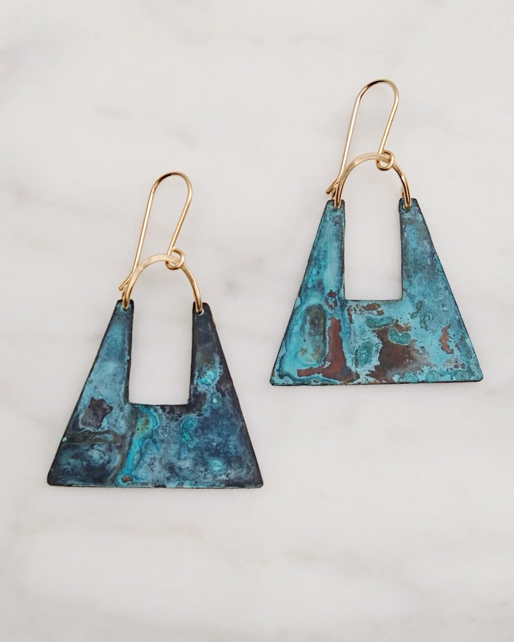 0F5DAA3A-71C3-4258-A9CF-470E095AA9F5