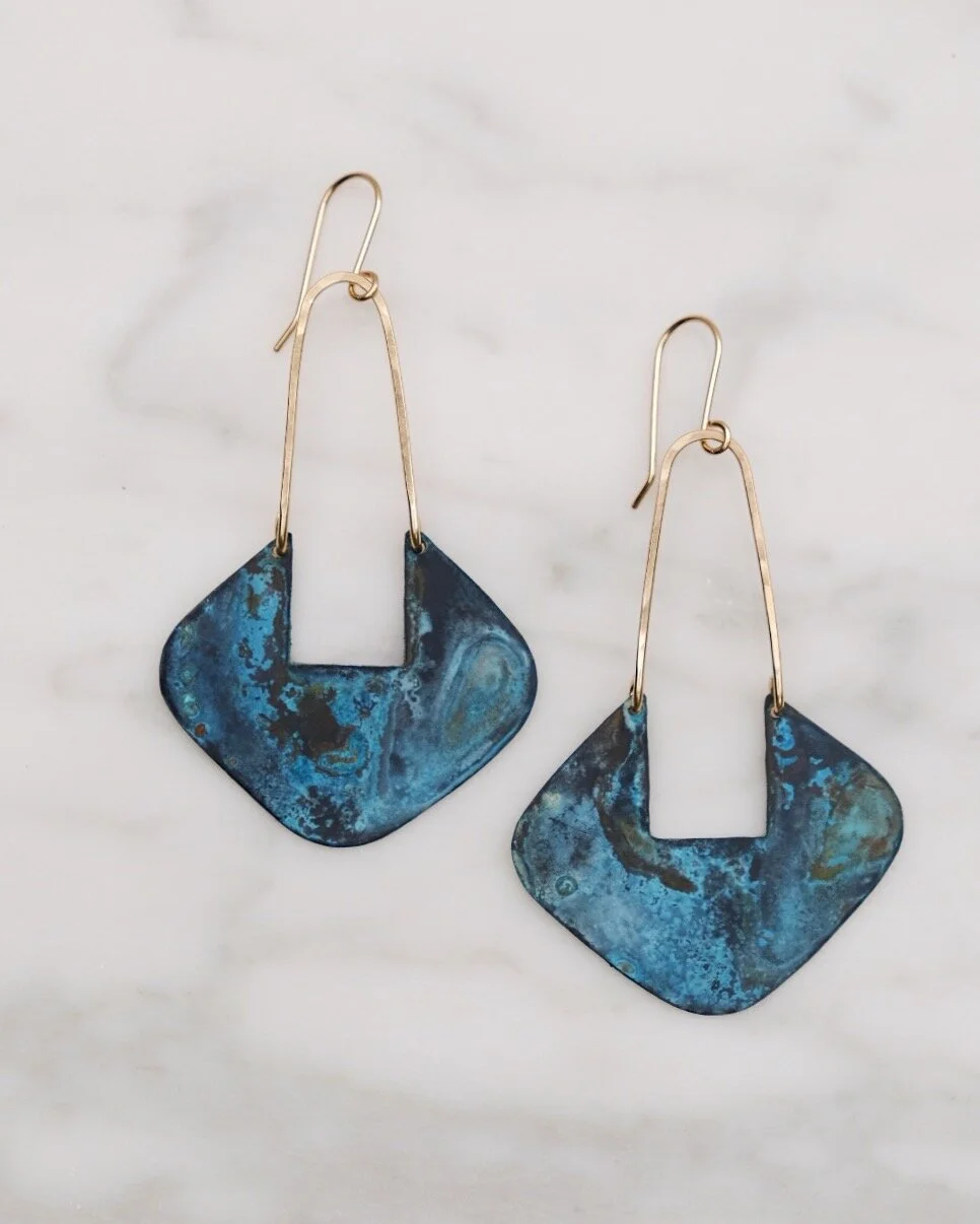 CC22B8F2-A069-421D-AC70-B94EA02521F3