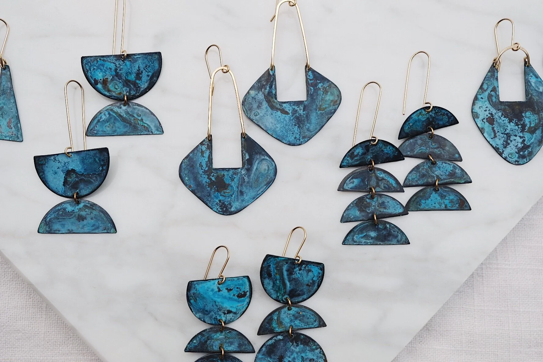 AFB4A2F8-9EB2-403E-8200-E95F23F19430