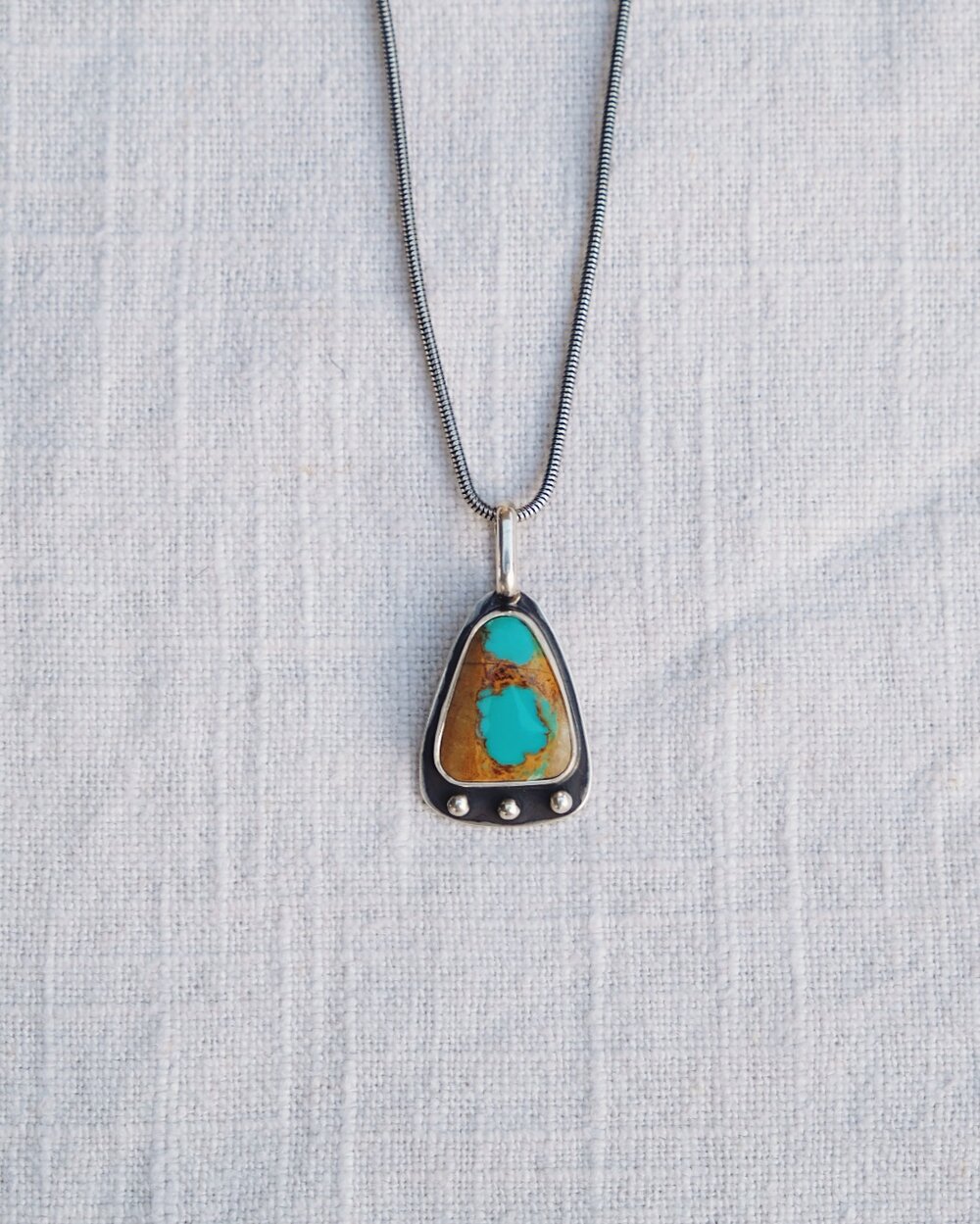 The Almont Turquoise Ribbon Necklace