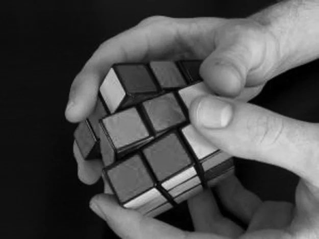 solving-rubiks-cube2.jpg