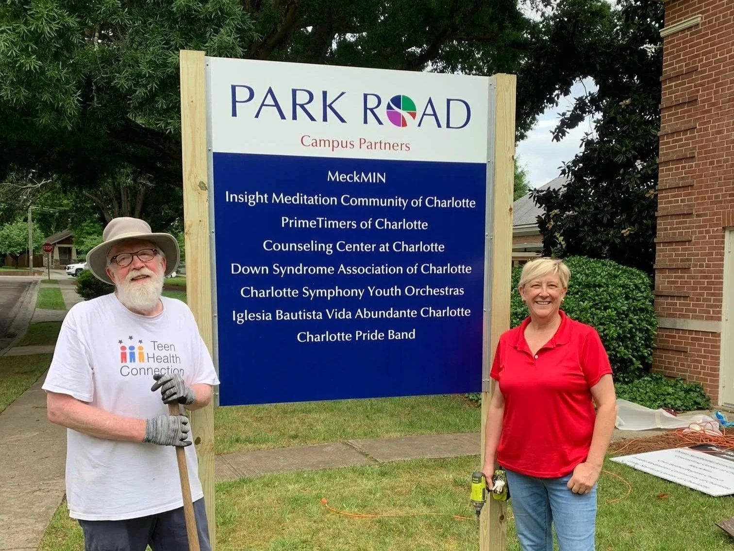Hugh and Leslie New Sign.jpg