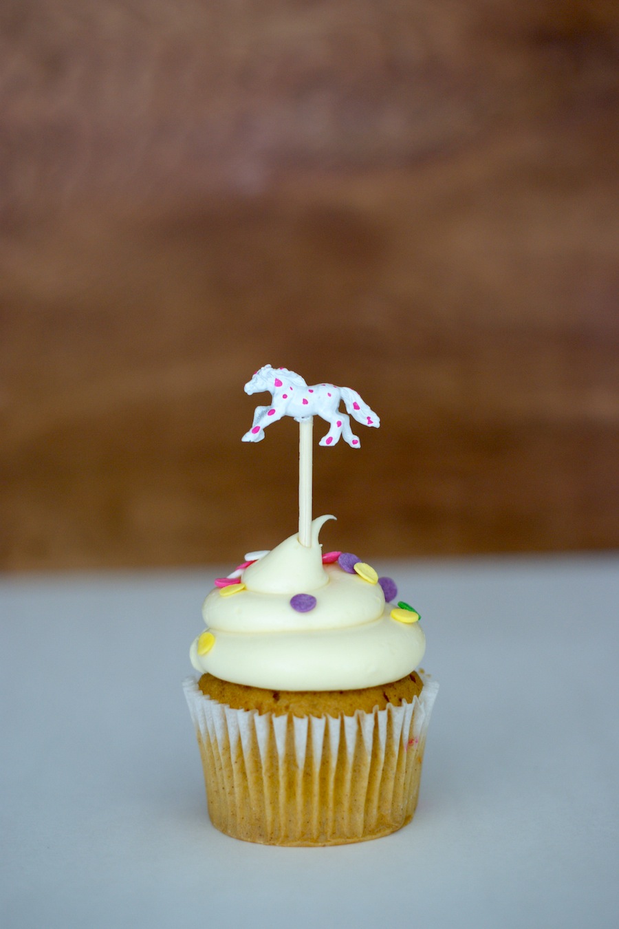 DIY Kentucky Derby Themed Cupcake Toppers — A Charming Project