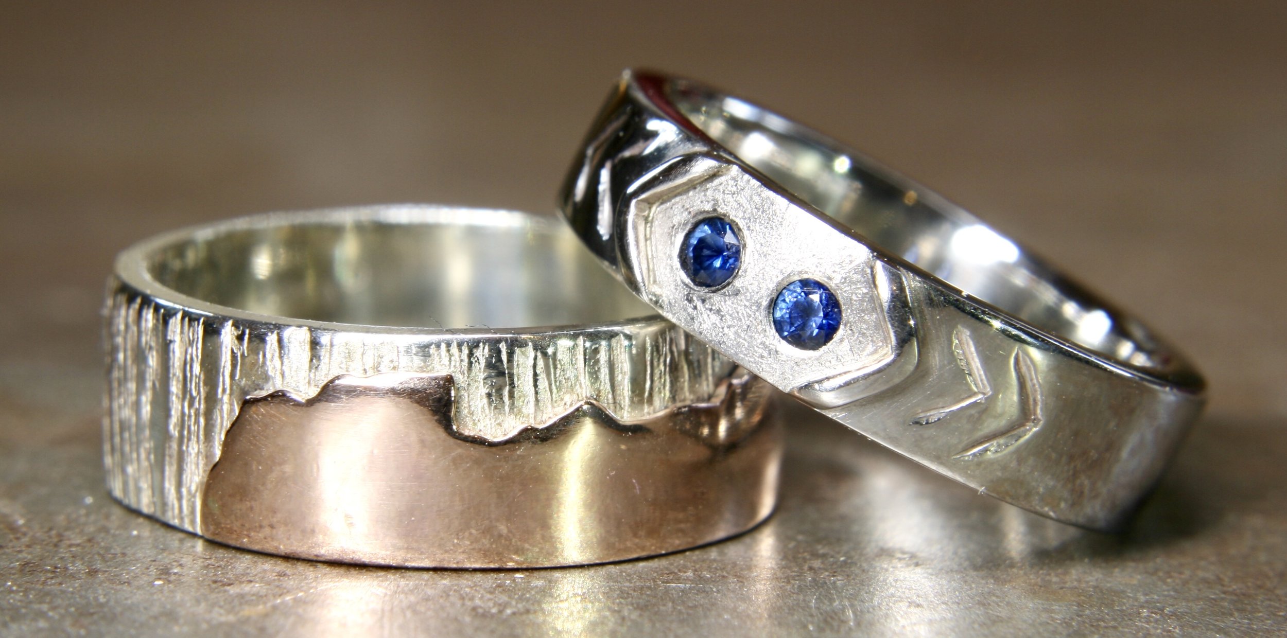 Palladium and sapphire / white and rose gold