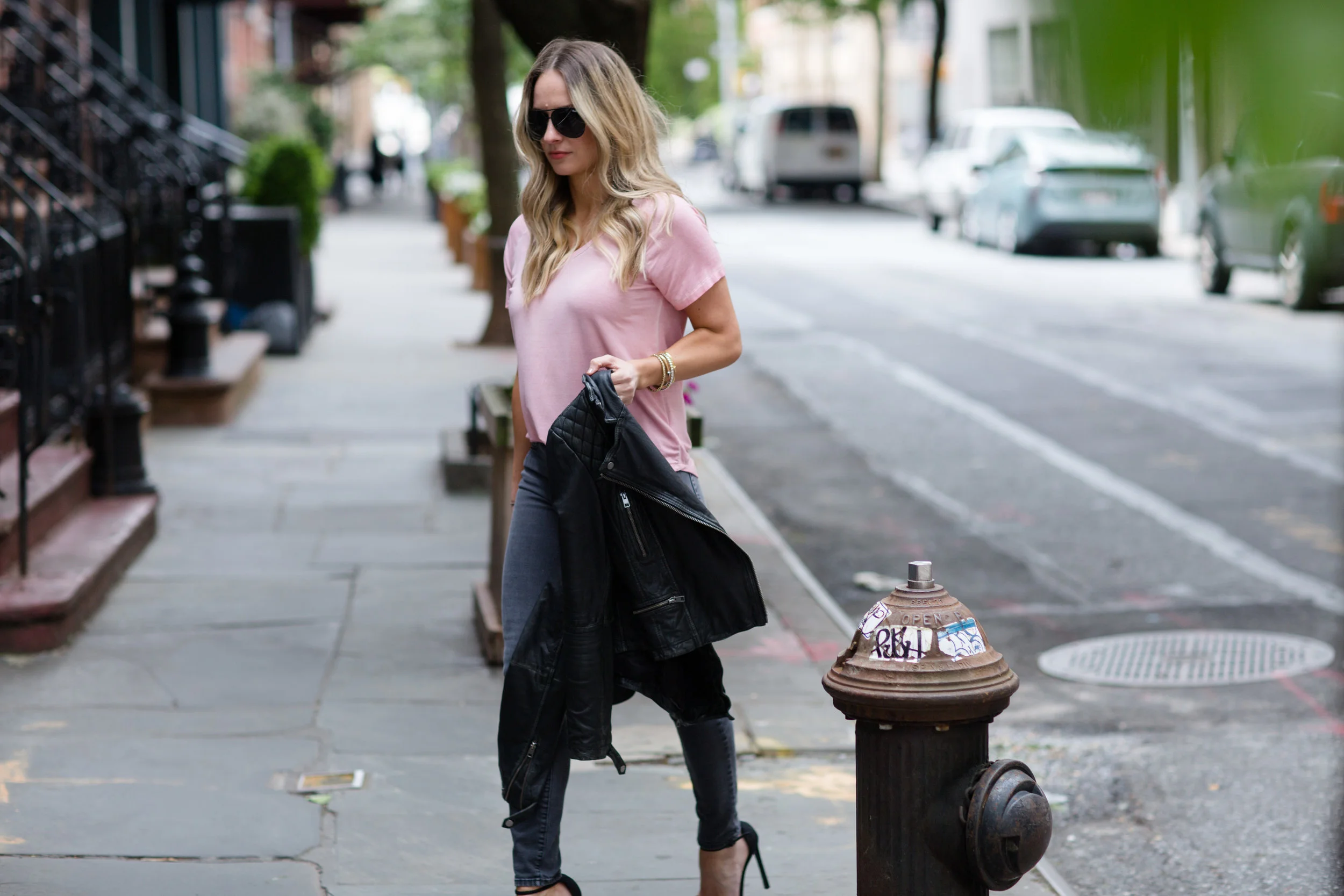 american eagle blush pink tee