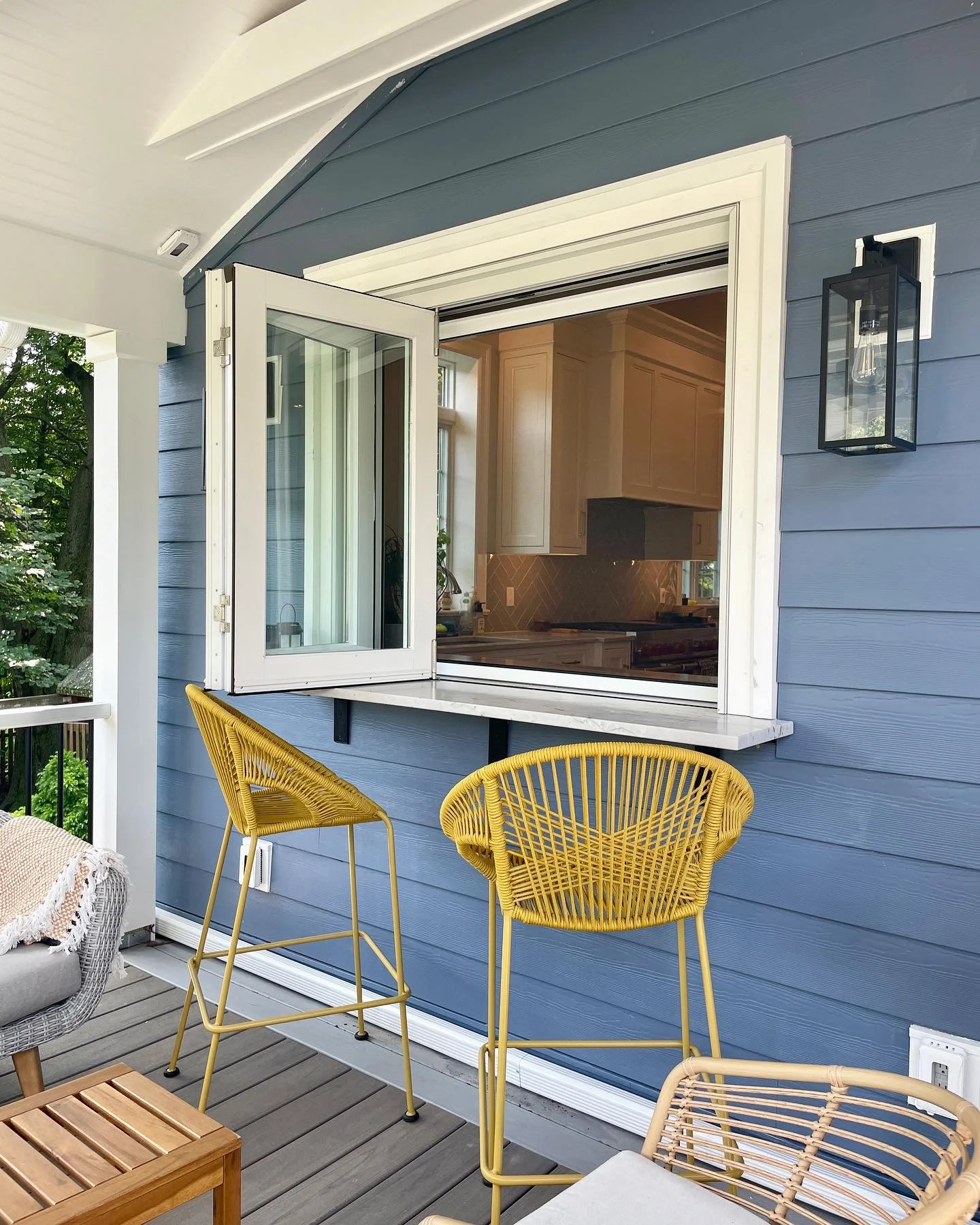 Summer moments here ✨

Architecture &amp; Design: Abby Schwartz Associates
Builder: Cooke Carpentry 
Cabinetry: Goebel Cabinetry 

#mainlinehomes #archdigest #homedesign #architecture #homegoals #interiordesign #mainlineinteriordesign  #architecturea