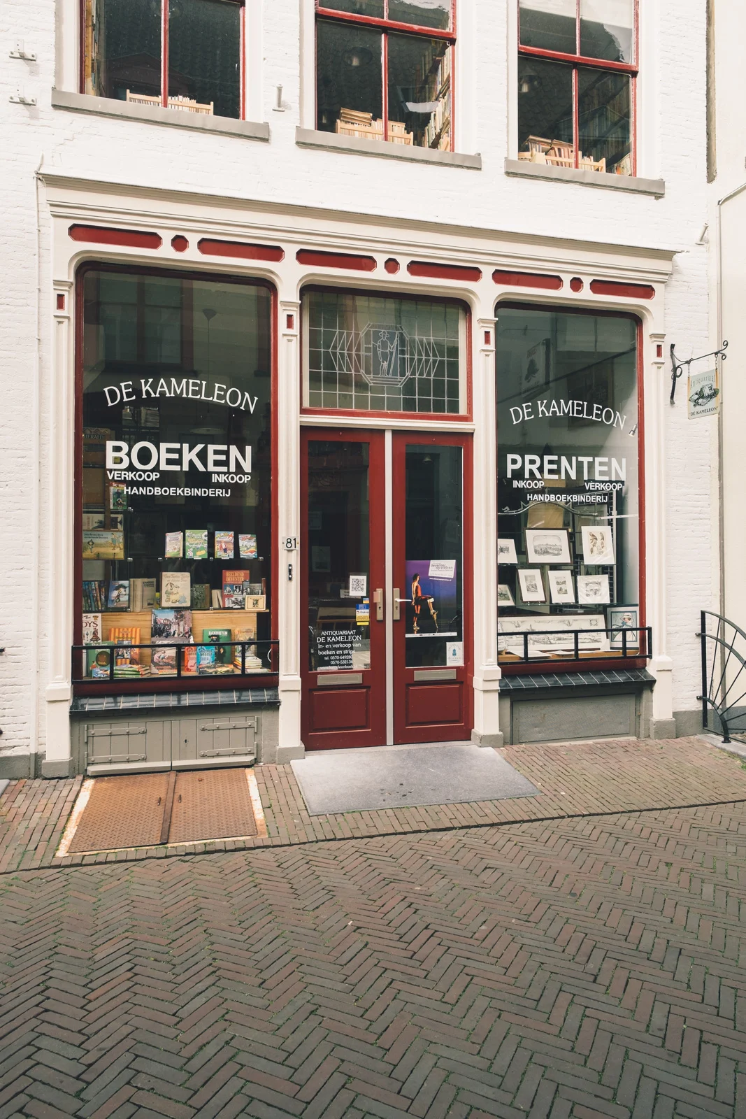Antiquarian bookstore in Deventer with the bookstore girl