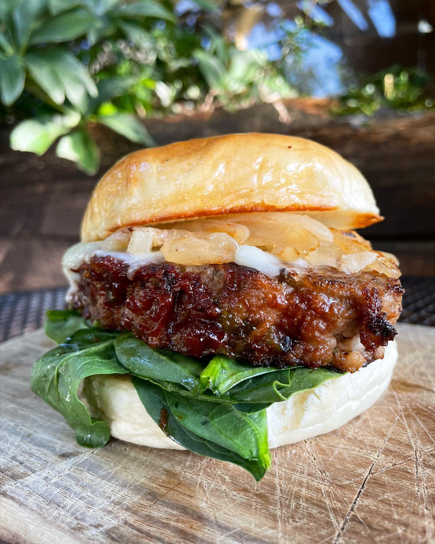 It&rsquo;s MEATLOAF SAMMY DAY! Today&rsquo;s special is a sandwich with house-made MASHED POTATO STUFFED glazed meatloaf, saut&eacute;ed onions, provolone, and spinach on a toasty @labellavitabakery bun! Soups of the moment are Spicy Tomato or Mexica