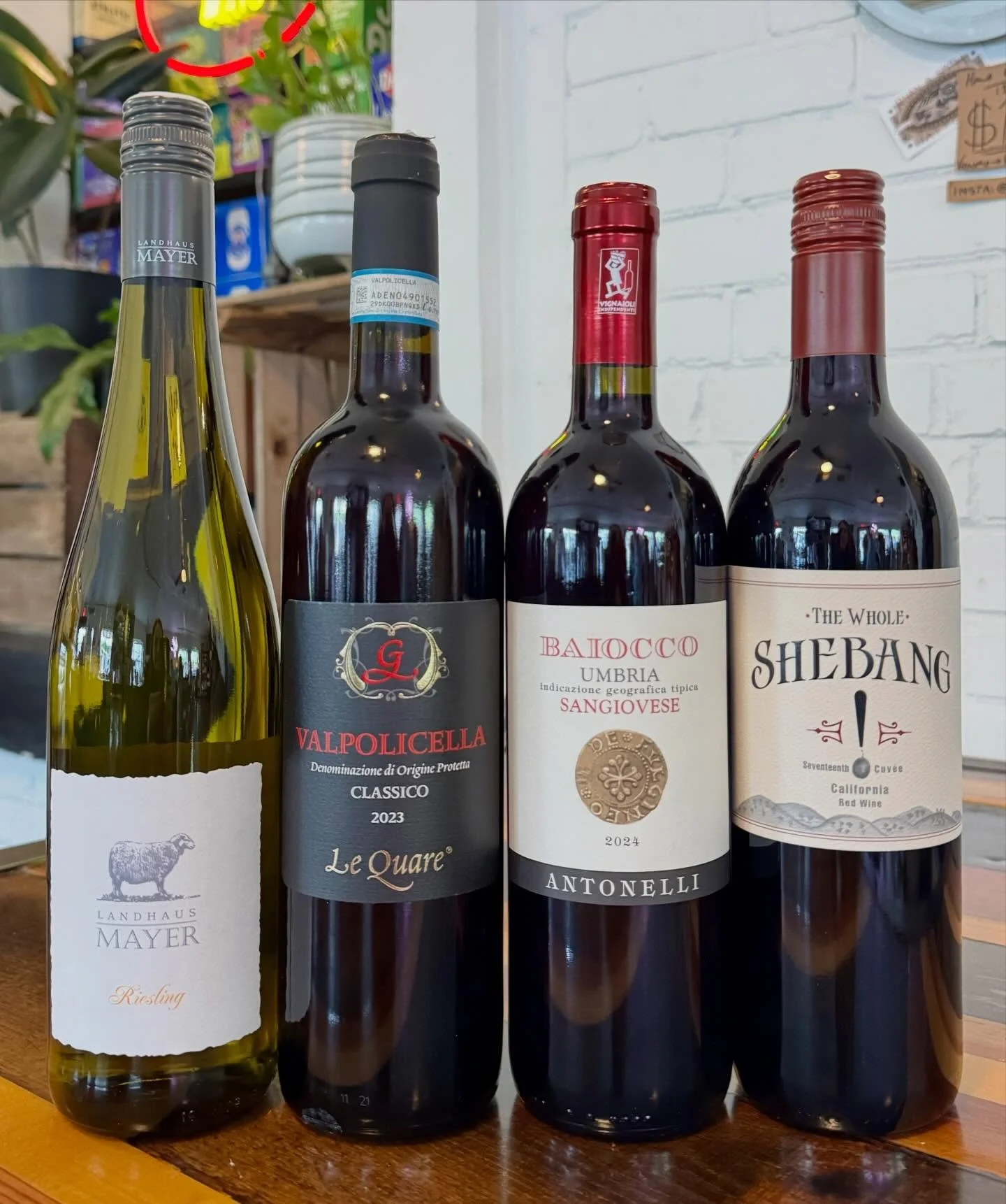 Happy New Year!✨ We&rsquo;re back to regularly scheduled programming with our *free* Thursday wine tastings 5:30-7:30p. Come say &ldquo;hi&rdquo; to the singular @cedarmoss from @freerun_wine this eve and taste through a dry (&ldquo;trocken&rdquo;) A