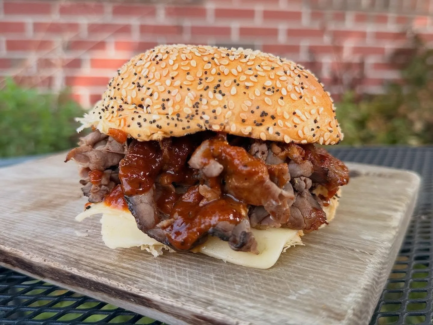 Happy Friday!!! Our special this weekend is our play on the classic North Shrore Beef, "The North Remembers" with rare roast beef, pepper jack cheese, housemade BBQ sauce, and Duke's Mayo on a warm seeded potato roll...and yes, the cheese i