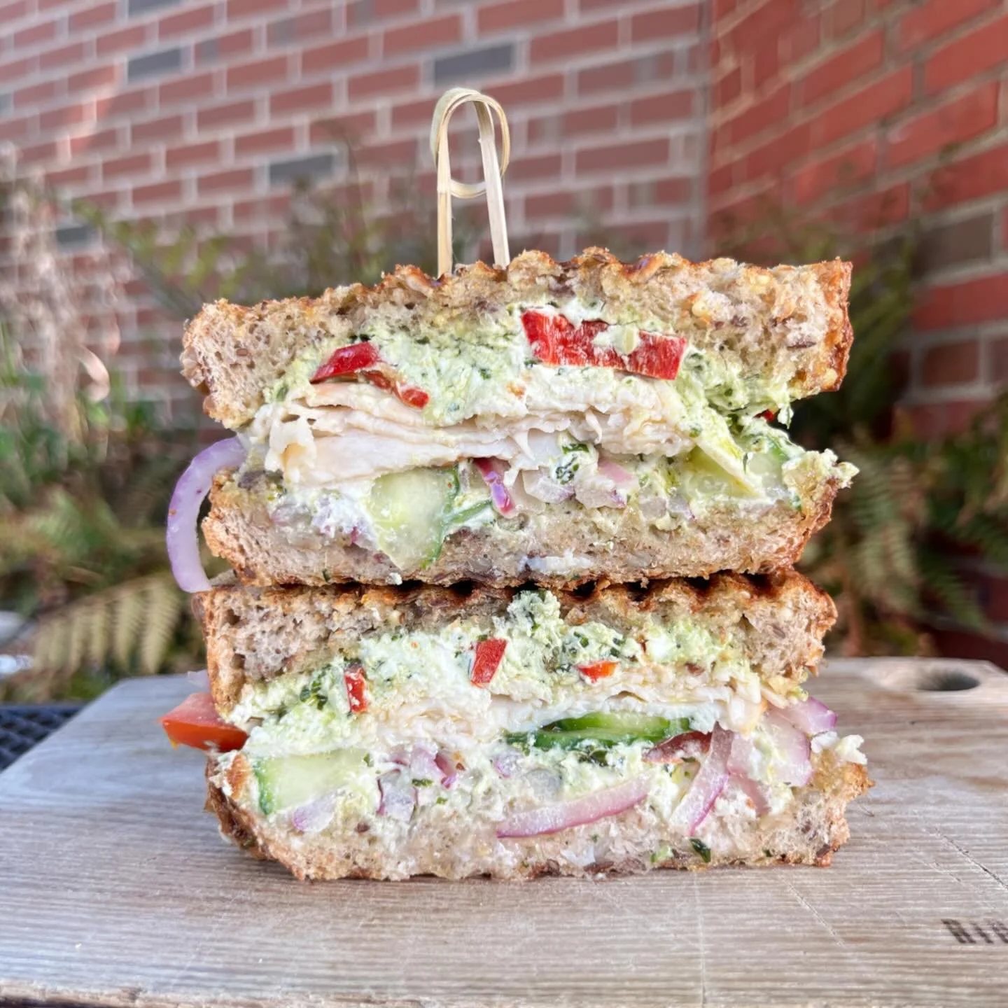 Today&rsquo;s Special is &ldquo;6 To Midnight&rdquo; with turkey, goat cheese pesto, tomato, cucumber, and pickled fresnos on pressed multigrain. 
The soups of the moment are Spicy Tomato or Beef Chili. 

#dinerva #eatrichmond #dailyspecial #lunchtim
