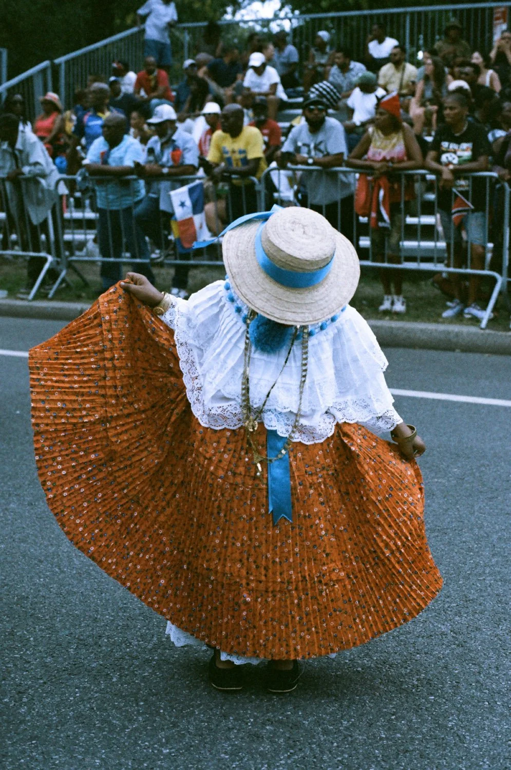 Contax 167mt Roll 7 (lomography 92-  400) (19).jpg