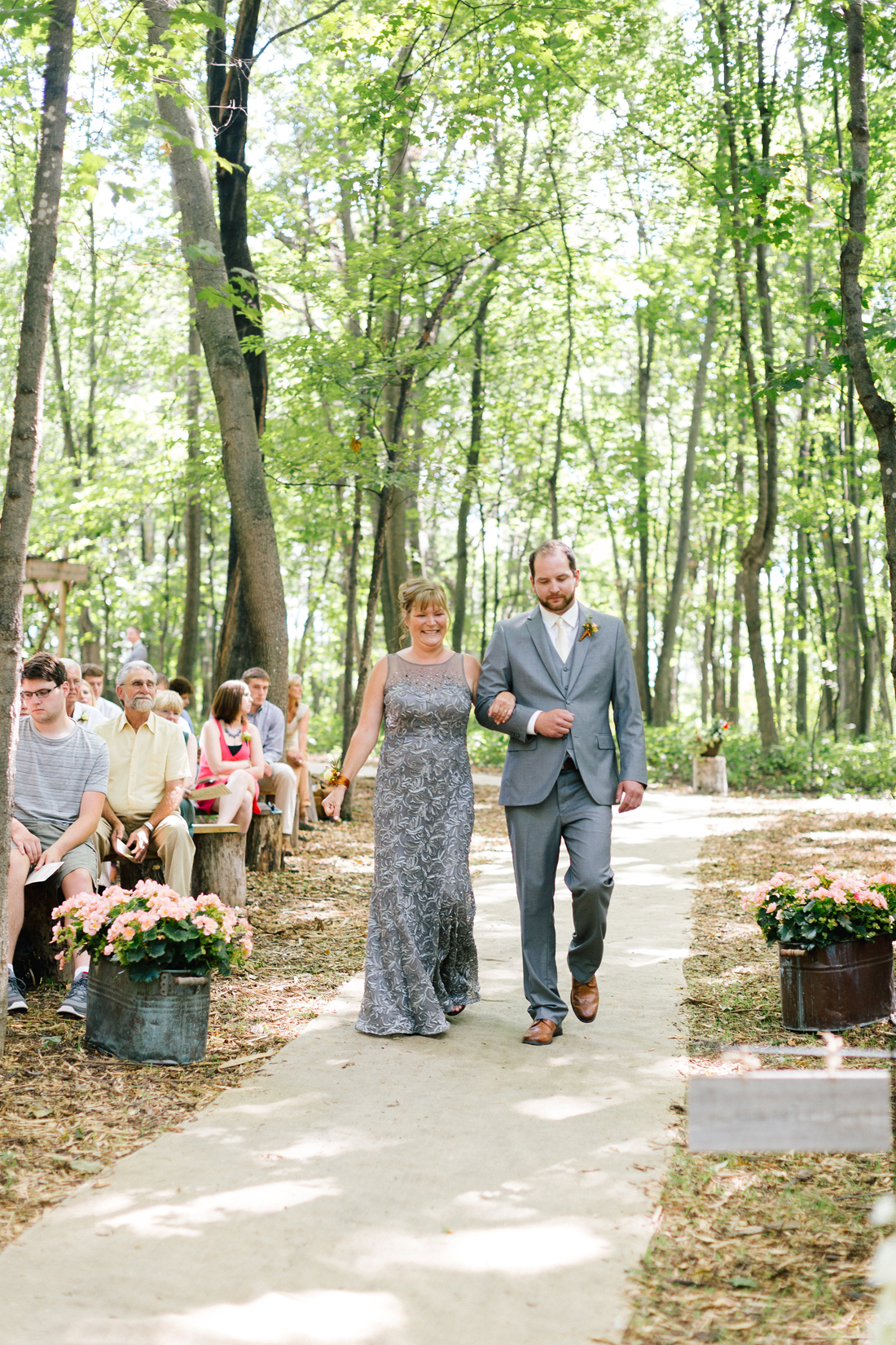 www.allisonhopperstad.com, Minnesota Wedding Photographer, Barn Wedding, Apple Orchard Wedding, Minnesota Harvest Apple Orchard, Summer Wedding, Outdoor Wedding, Wedding in the woods