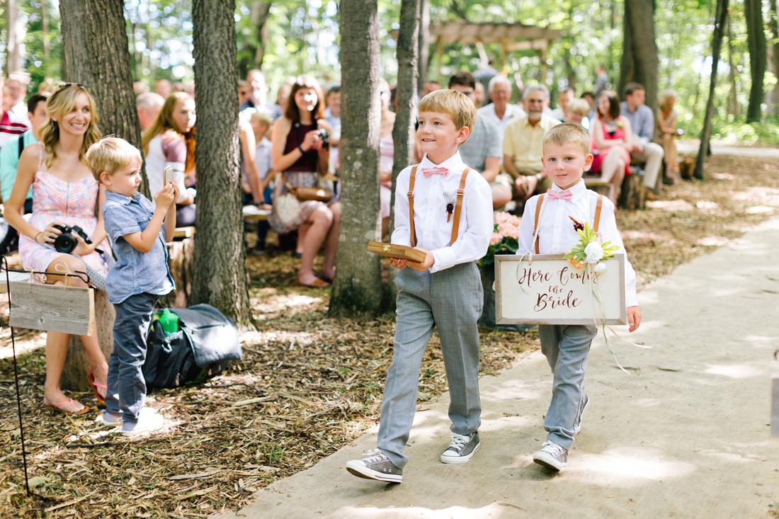 www.allisonhopperstad.com, Minnesota Wedding Photographer, Barn Wedding, Apple Orchard Wedding, Minnesota Harvest Apple Orchard, Summer Wedding, Outdoor Wedding, Wedding in the woods