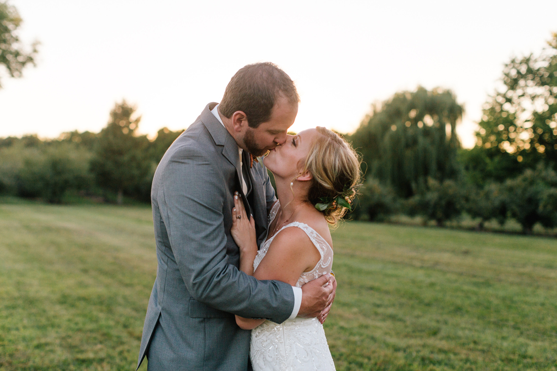 www.allisonhopperstad.com, Minnesota Wedding Photographer, Barn Wedding, Apple Orchard Wedding, Minnesota Harvest Apple Orchard, Summer Wedding, Outdoor Wedding, Wedding in the woods