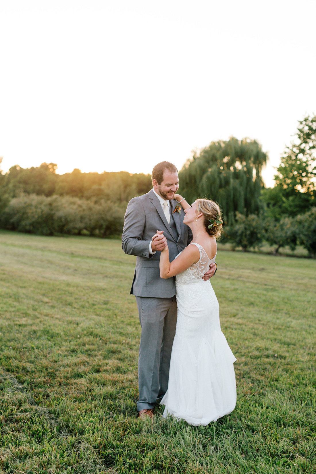 www.allisonhopperstad.com, Minnesota Wedding Photographer, Barn Wedding, Apple Orchard Wedding, Minnesota Harvest Apple Orchard, Summer Wedding, Outdoor Wedding, Wedding in the woods