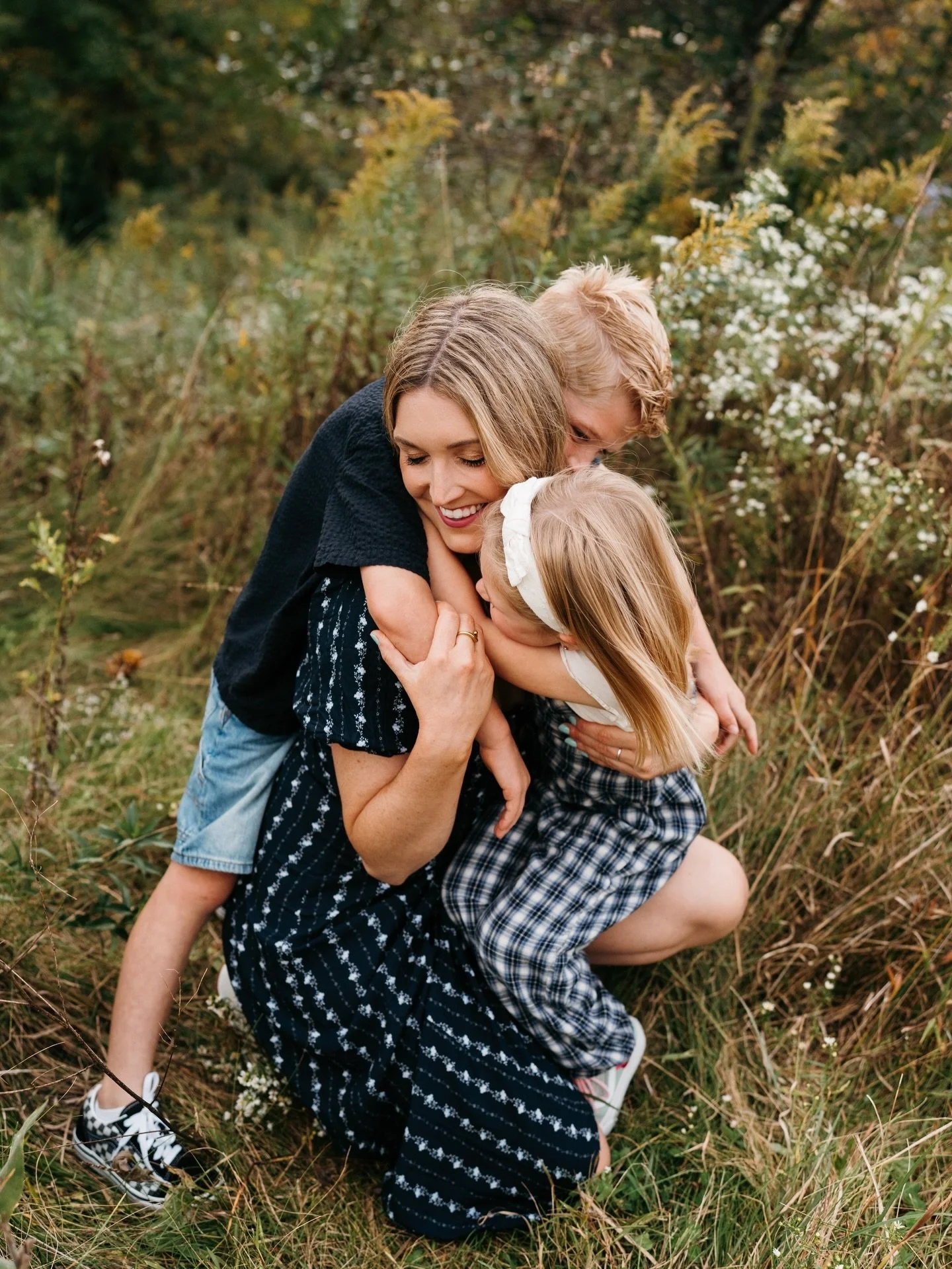 I always have the best time with this family!! If you haven&rsquo;t caught on yet, we do a lot of playing and moving during our sessions! I don&rsquo;t want you to stress about your kids being kids. Being goofy, running around, falling to the ground.