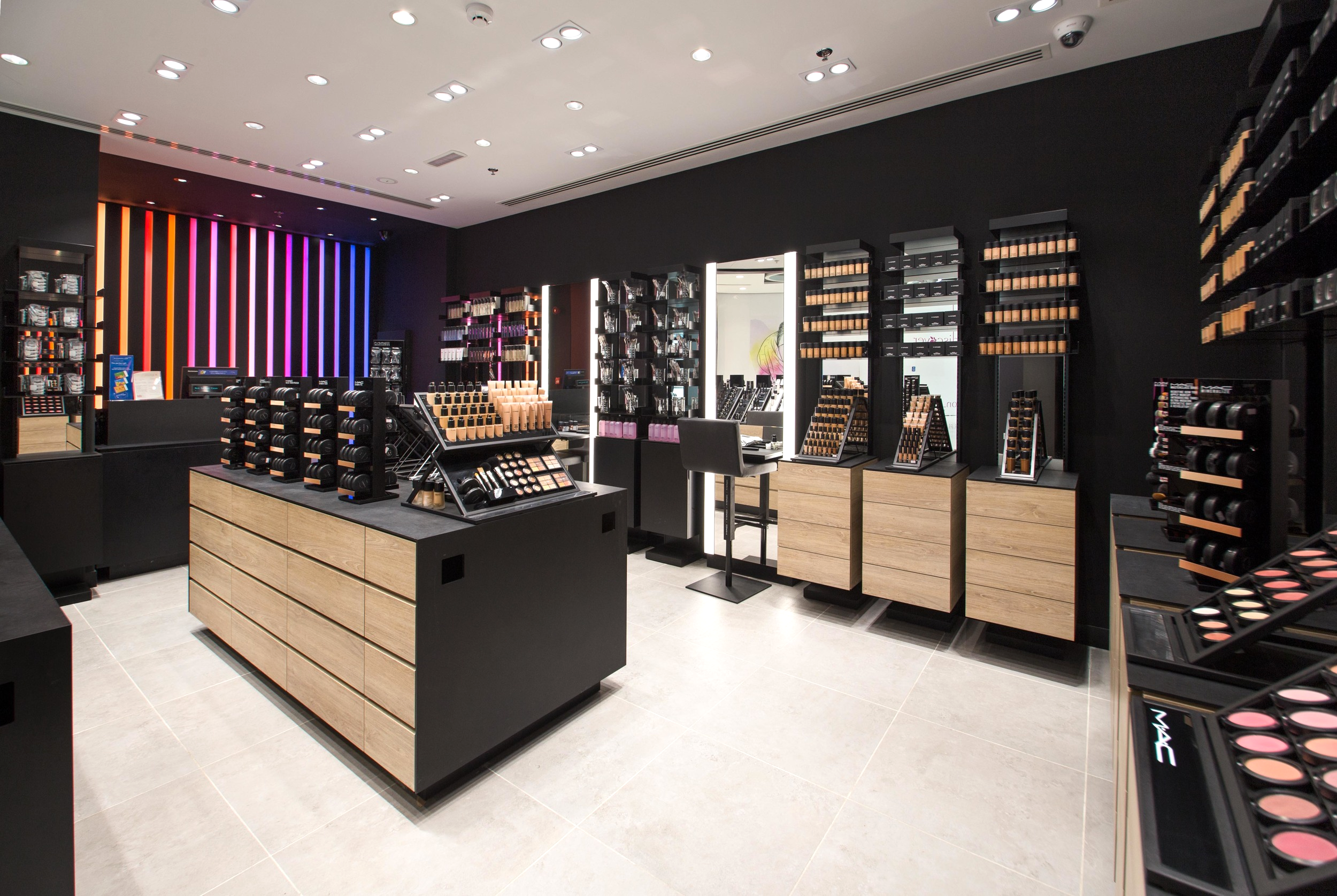 Mac Store shoot in Avenues Mall in Muscat, Oman