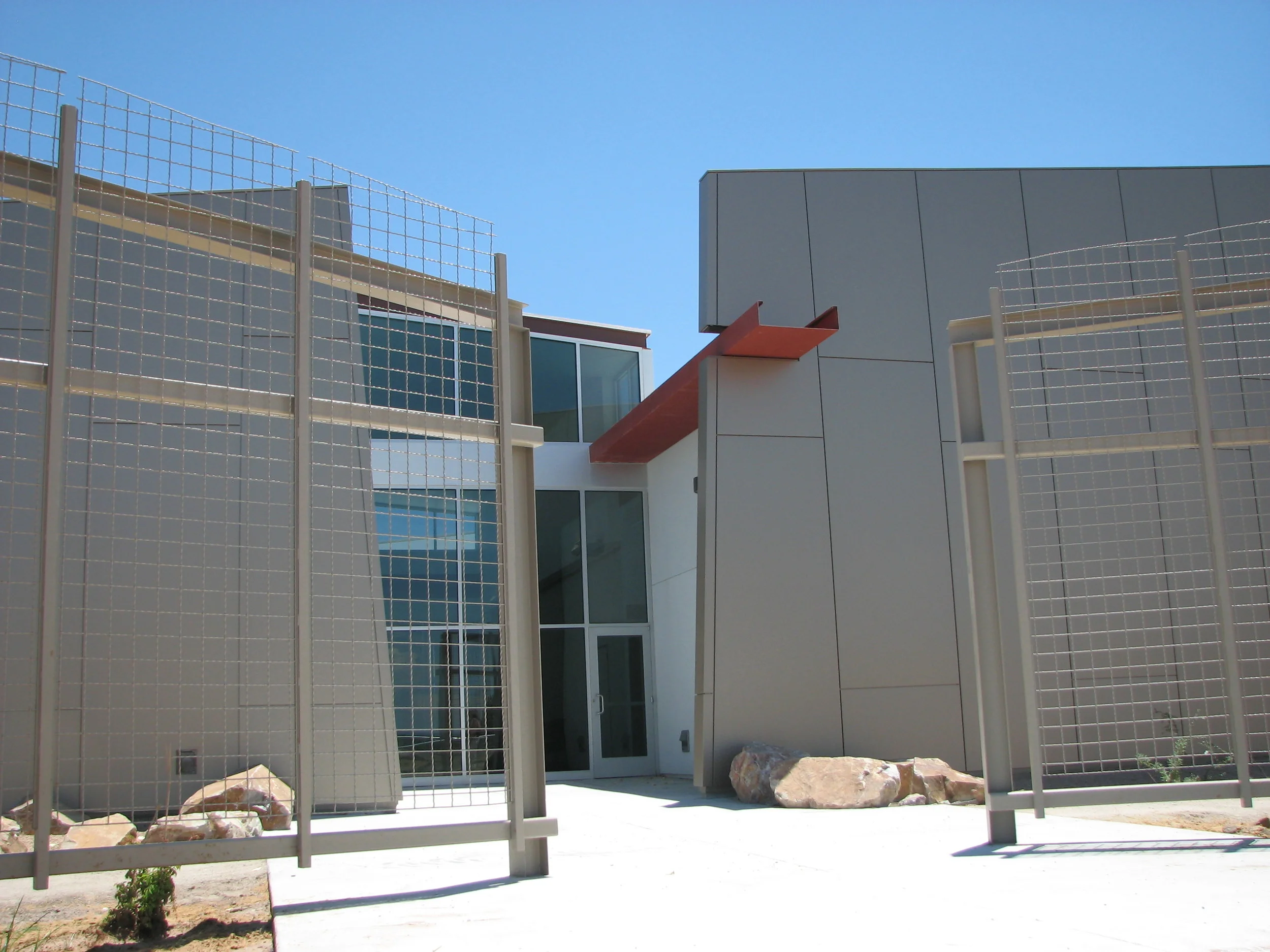   Cochise College, Willcox Center   Program:&nbsp; Classrooms, Laboratories, Multifunction Space, Offices,&nbsp;Reception and Support Construction Budget: $2M Construction Completed: 2010   "From the initial presentation, college employees were impre