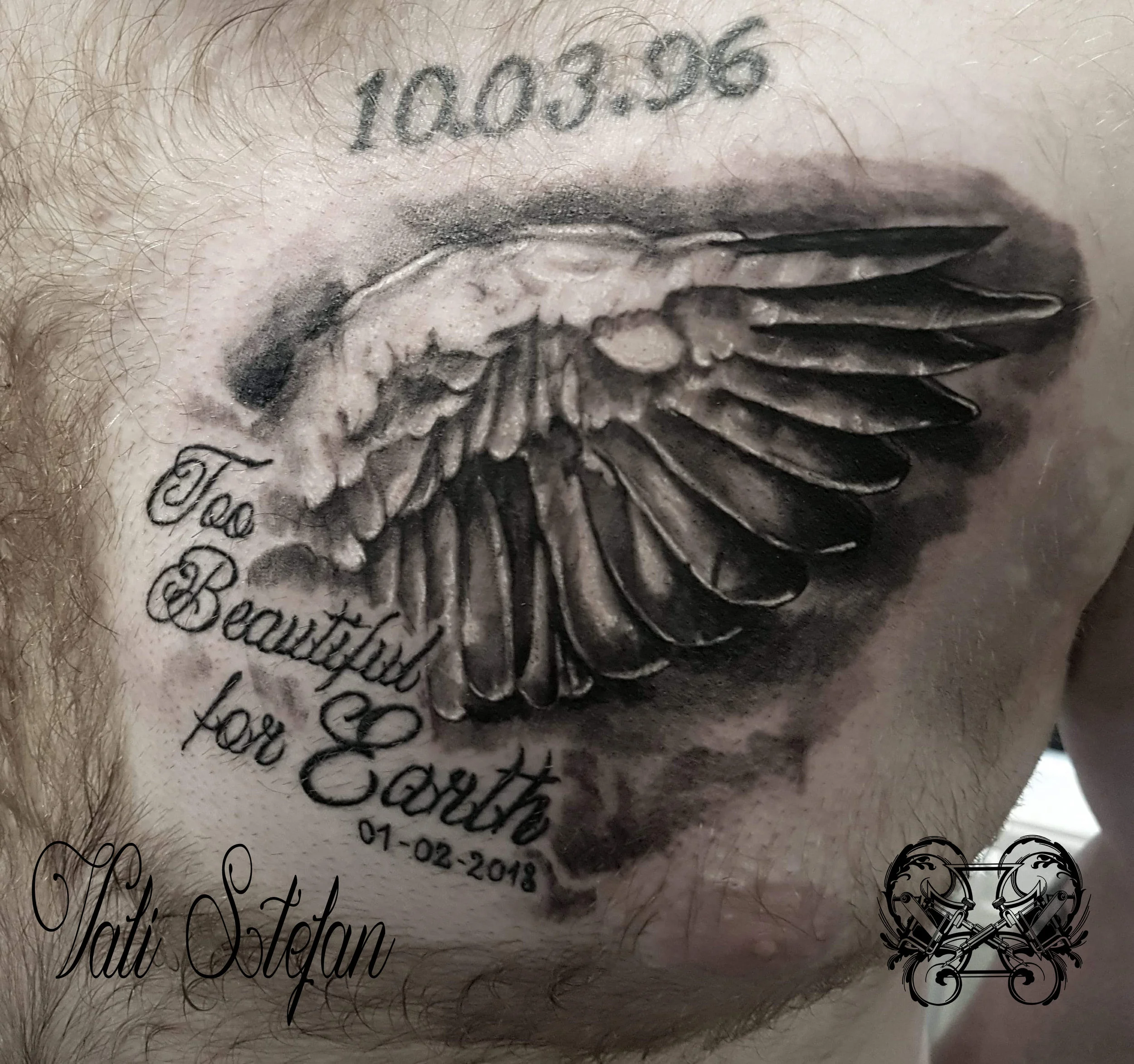 Vali wing with writing chest.jpg