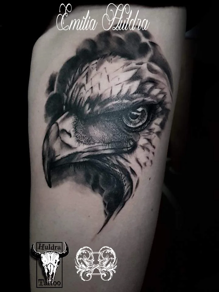 Emilia - b&g eagle thigh.jpg