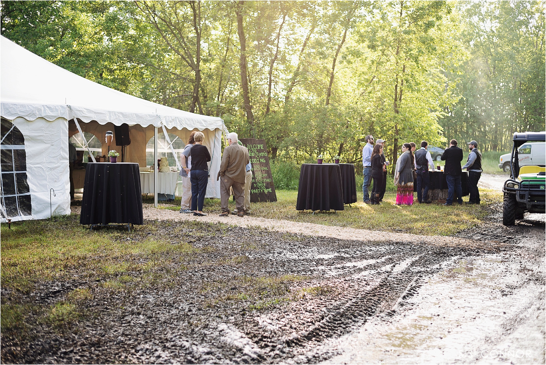Southern Iowa Countryside Farm Wedding
