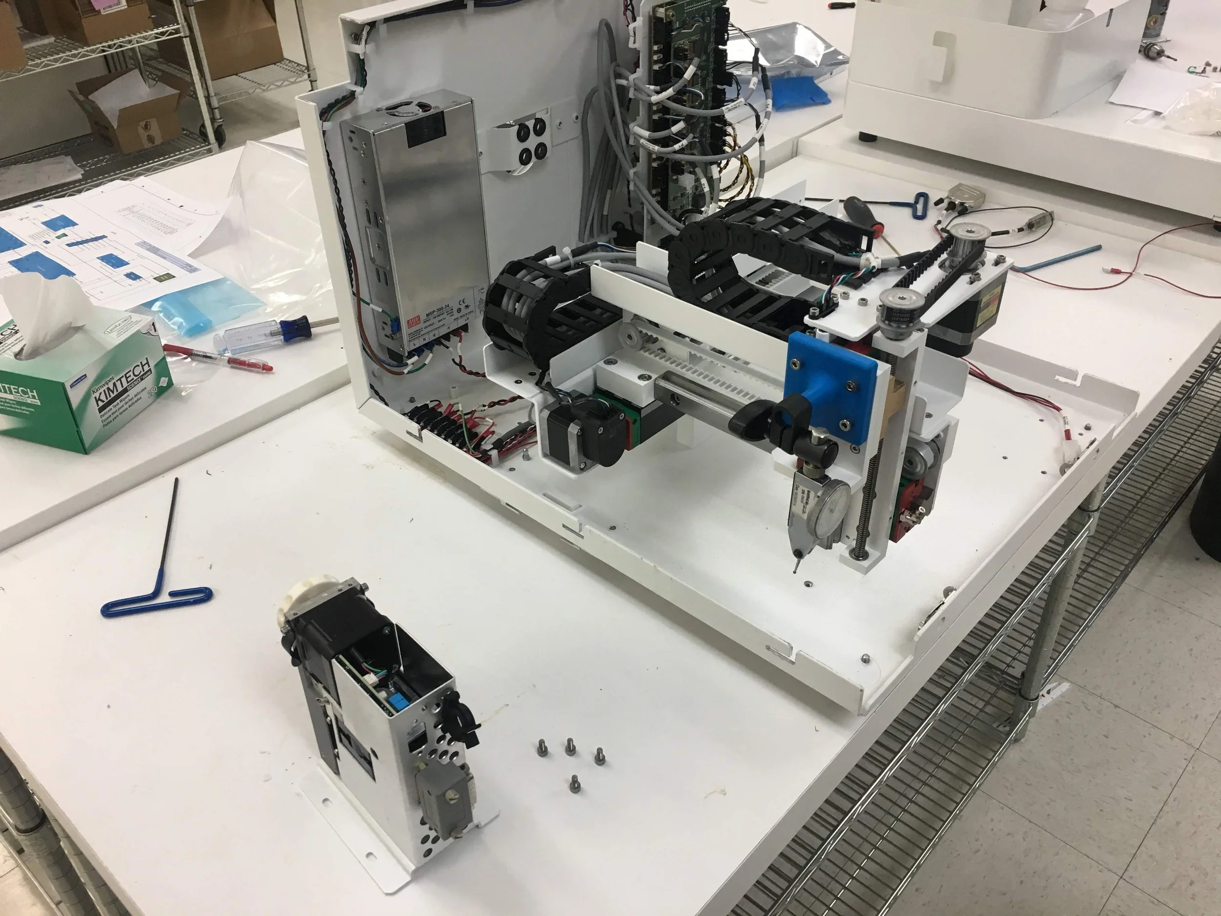 Installing the syringe pump