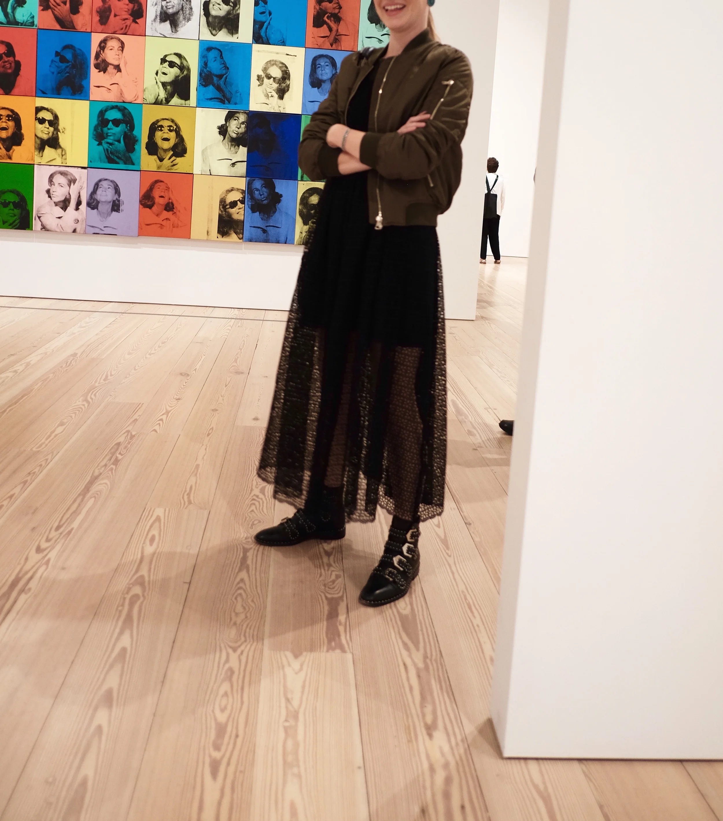 Eyelet dress + Andy Warhol.