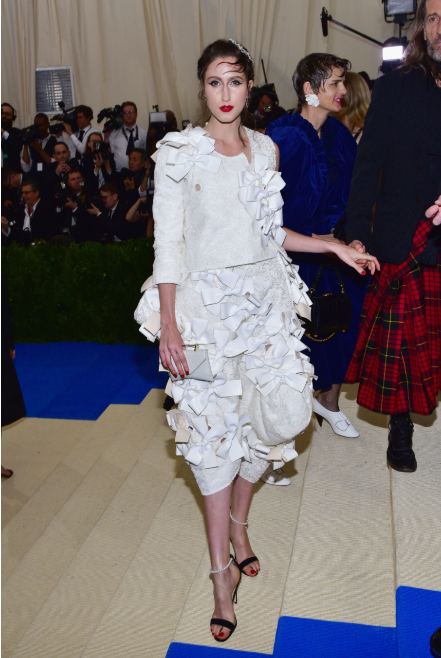 Anna Cleveland wears Comme des GarΓ§ons.