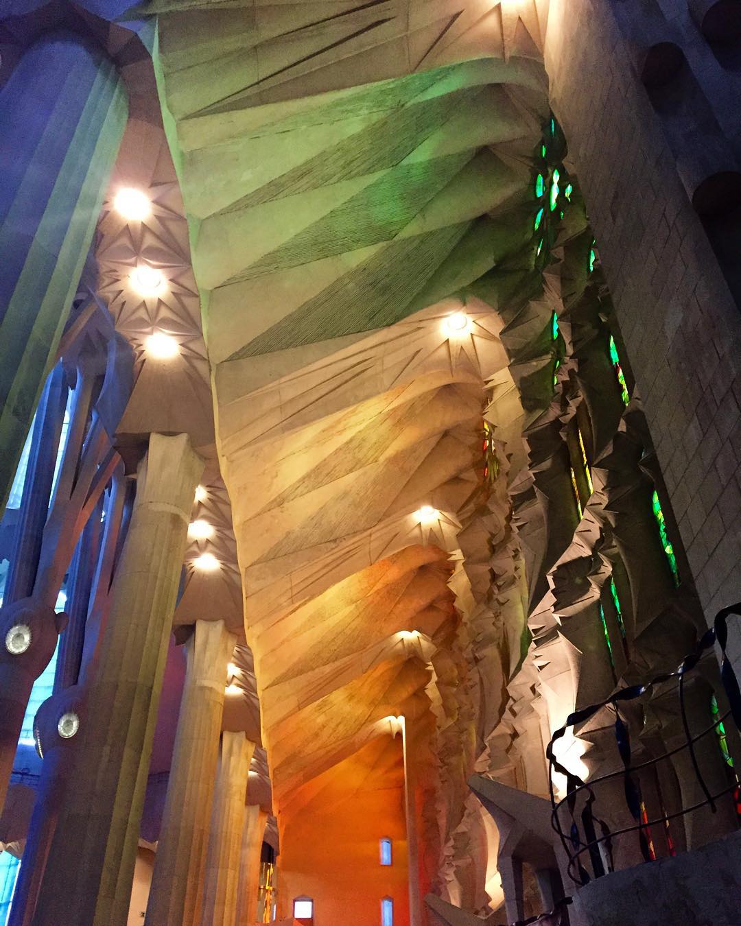 sagradafamilia3.jpg