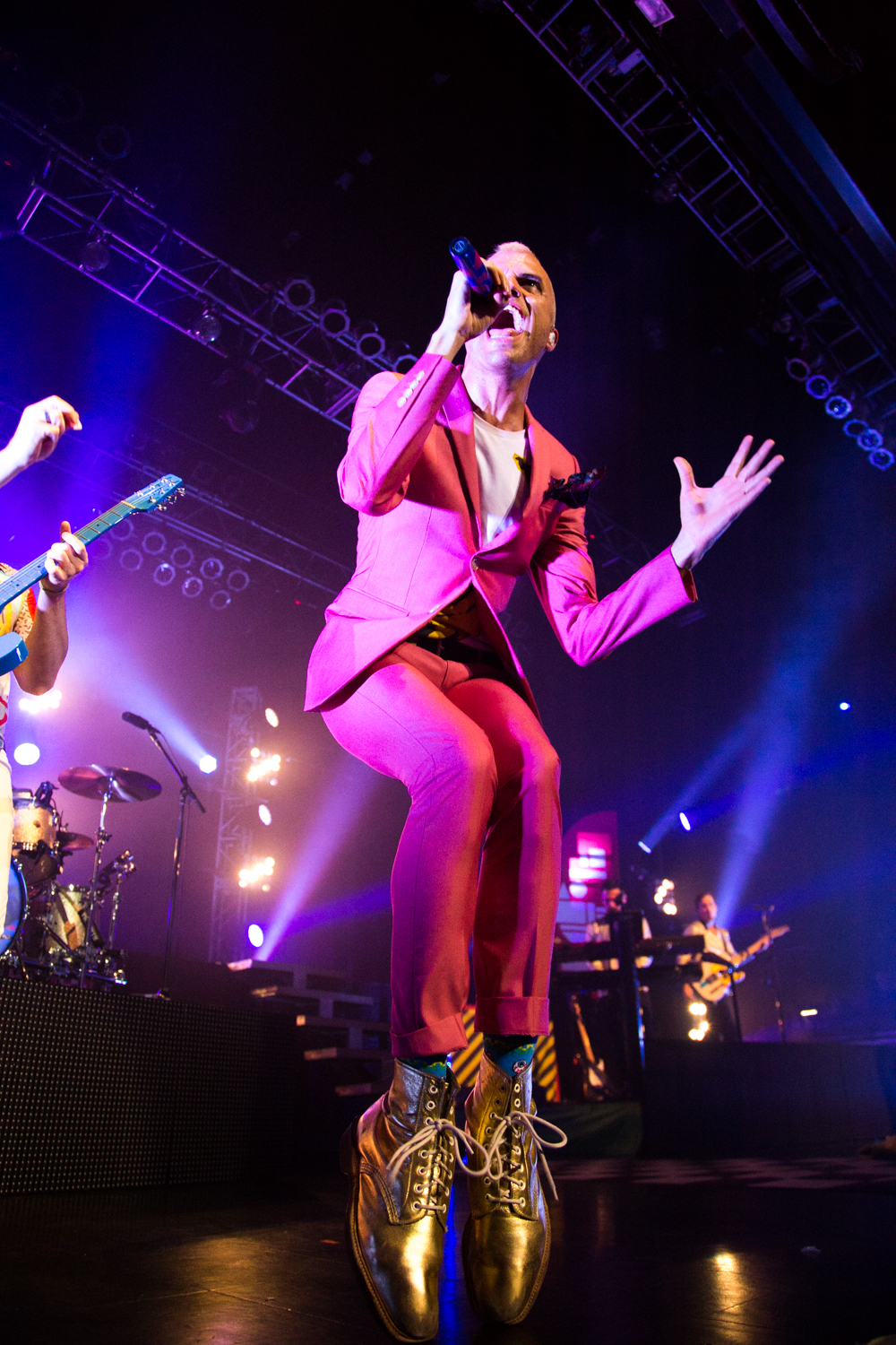    NEON TREES       @HOBBoston  //  @IntoTheCrowdMag    