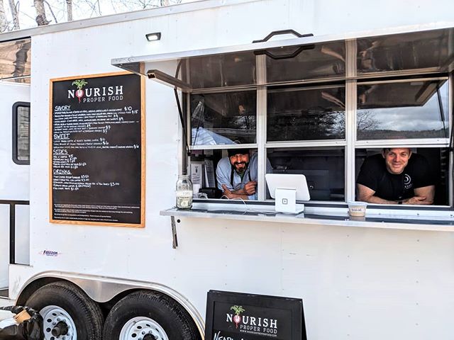 Delicious. You've gotta check out @nourishproperfood, an awesome
food truck based out of Plymouth, NH that sources local, seasonal ingredients. Pleasure meeting Dunstan and Jonathan! &quot;If it grows together, it goes together.&quot; #nourishproperf