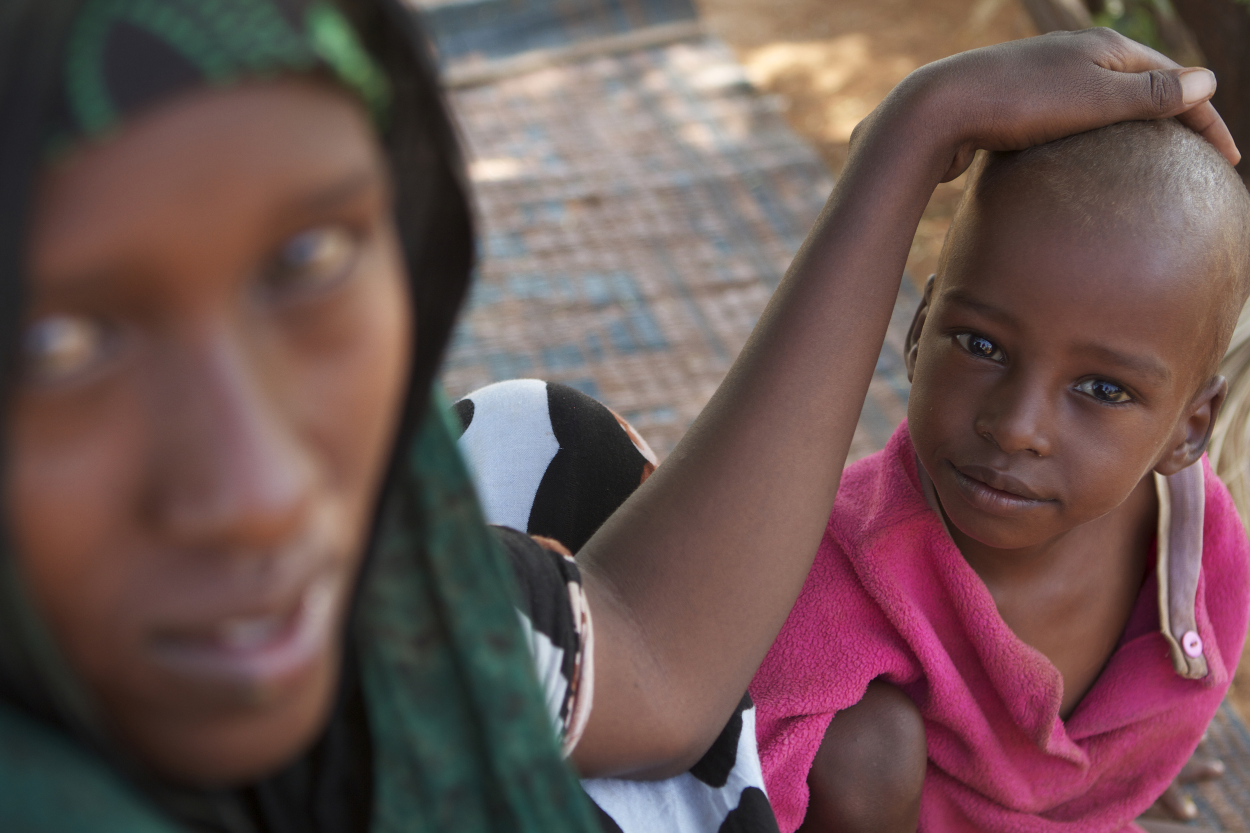 A mother and her daughter in the Dolo Ado refugee camp in Ethiopia