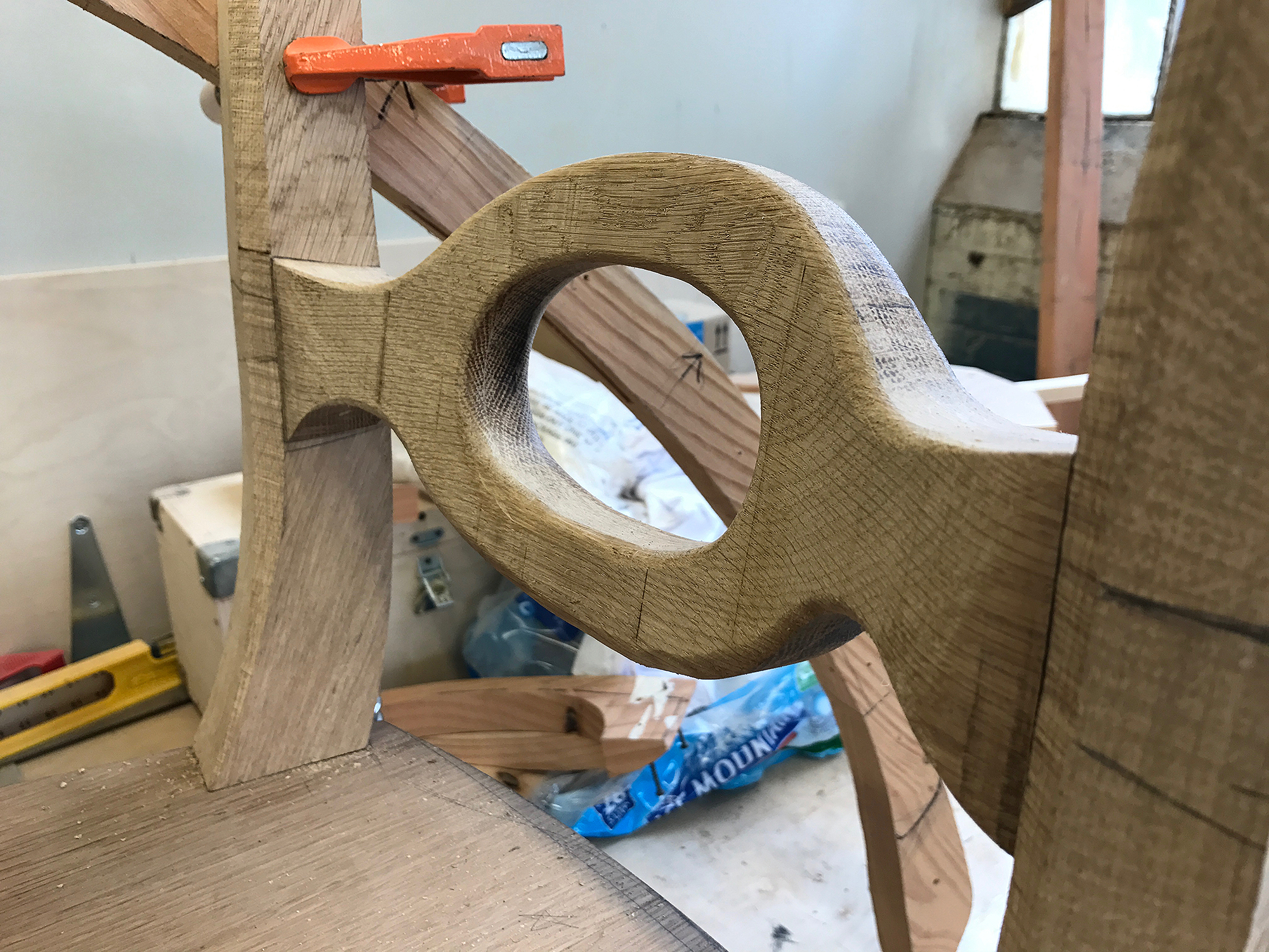 shaping the lower back rest