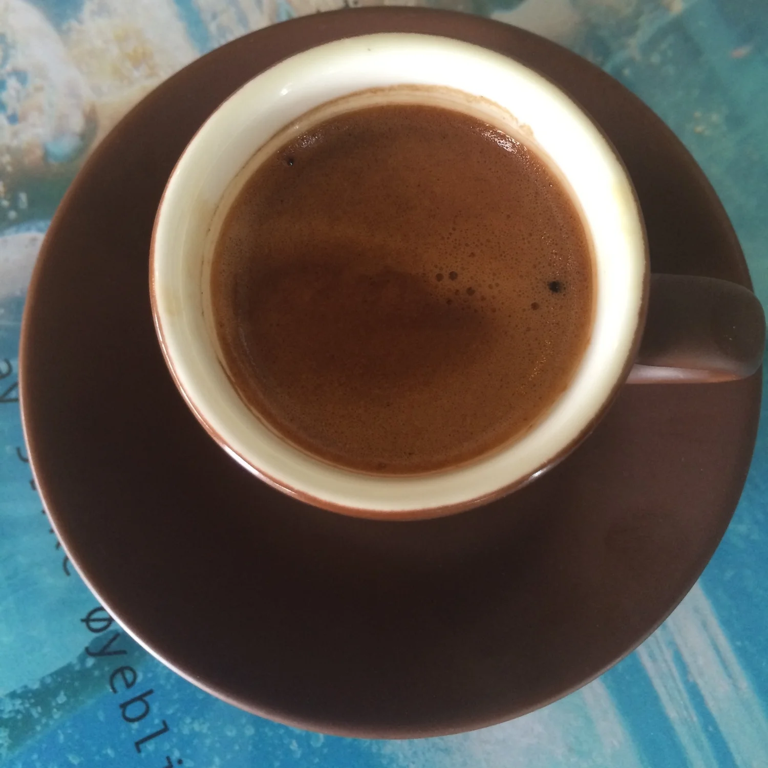 ESPRESSO Vår egen Drømmekaffi. Enkel eller dobbel shot espresso. Enkel 29,- (ta med 27,-) Dobbel 37,- (ta med 35,-)