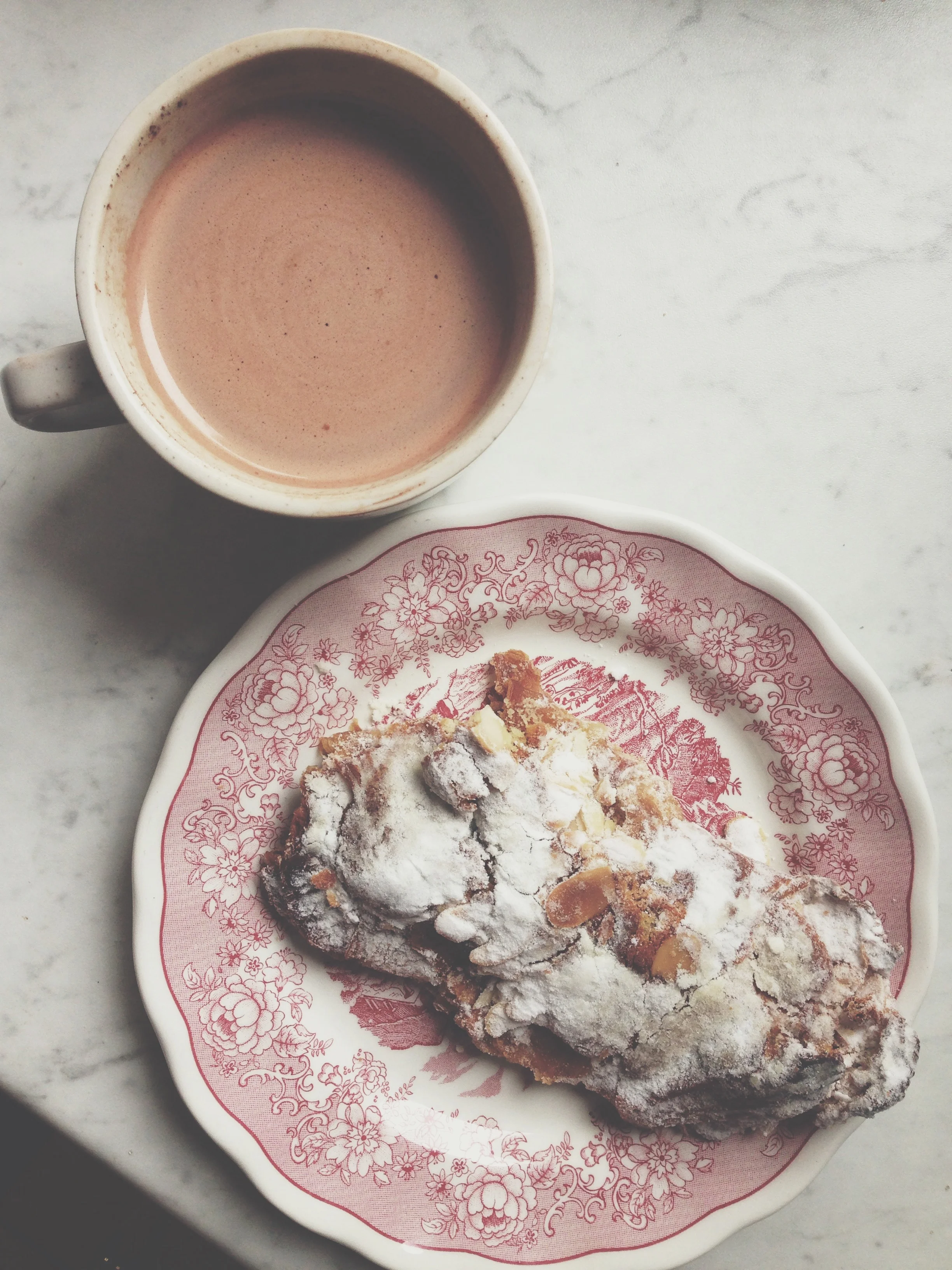 CroissantHotChocolate.jpg