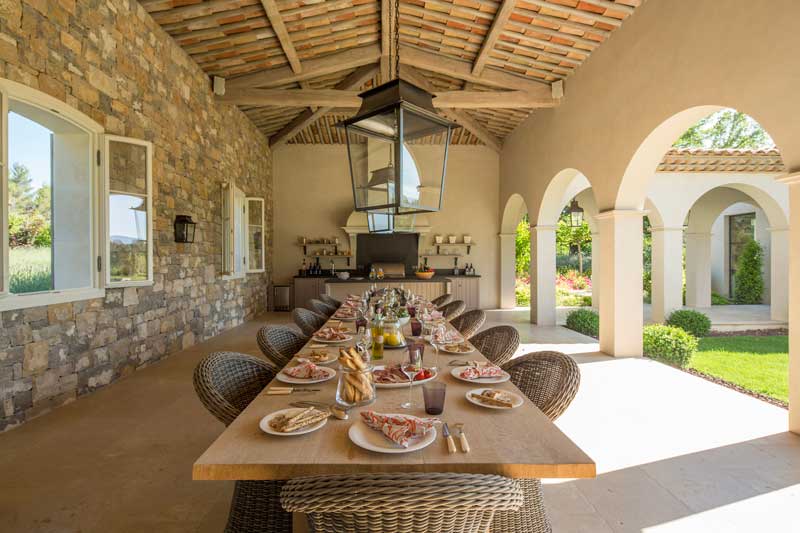Alfresco Dining with family in French Countryside, Cote d'Azur