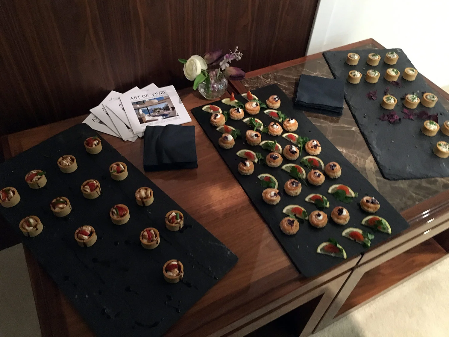 Art de Vivre at VIP charity event at LBS 2016