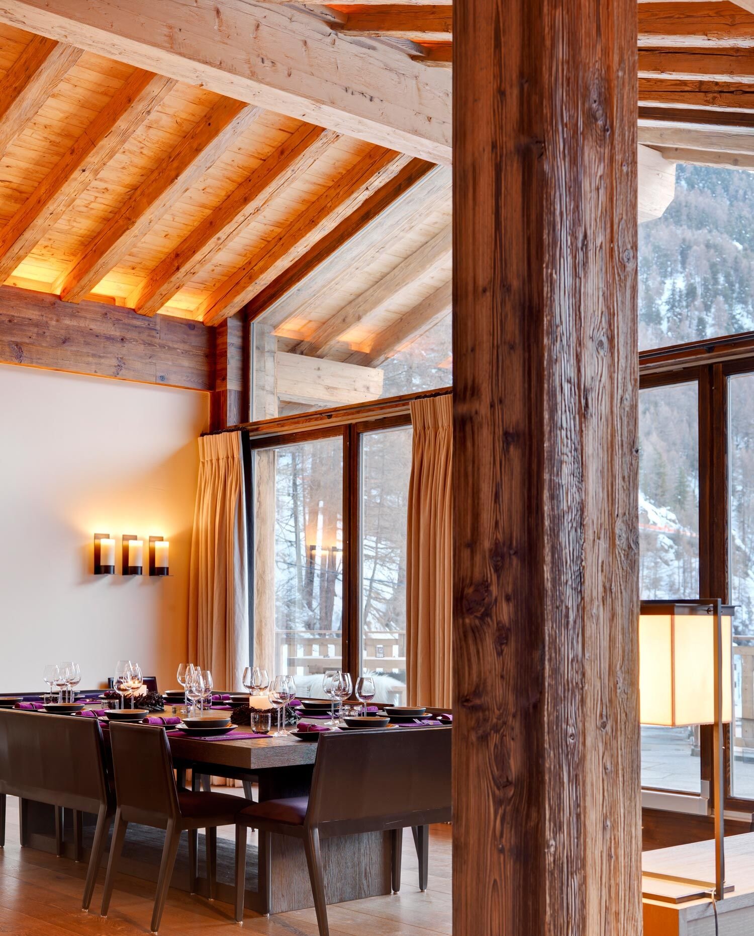 Chalet Les Anges, Zermatt - Indoor Dining