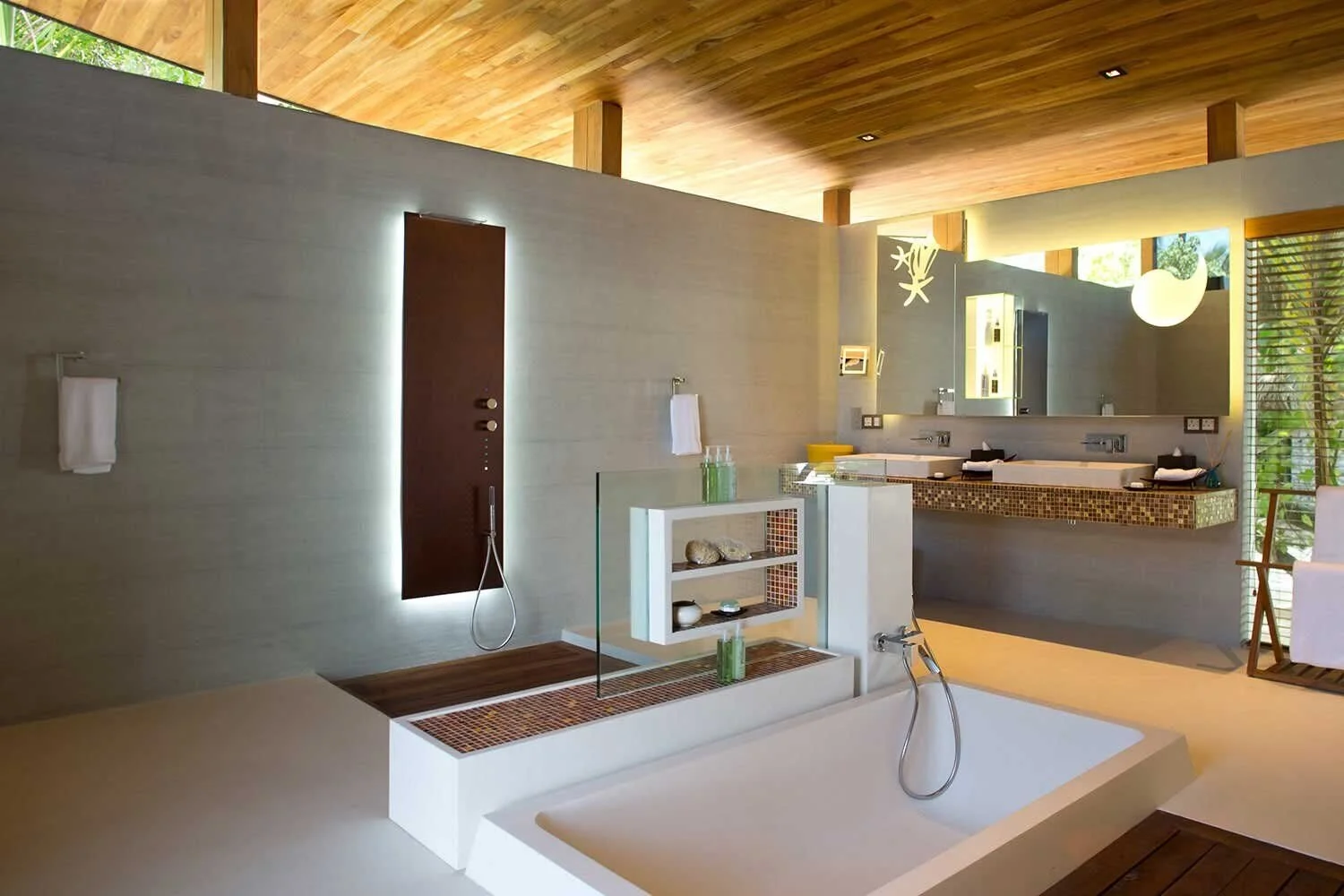coco-prive-bathroom-2.jpg