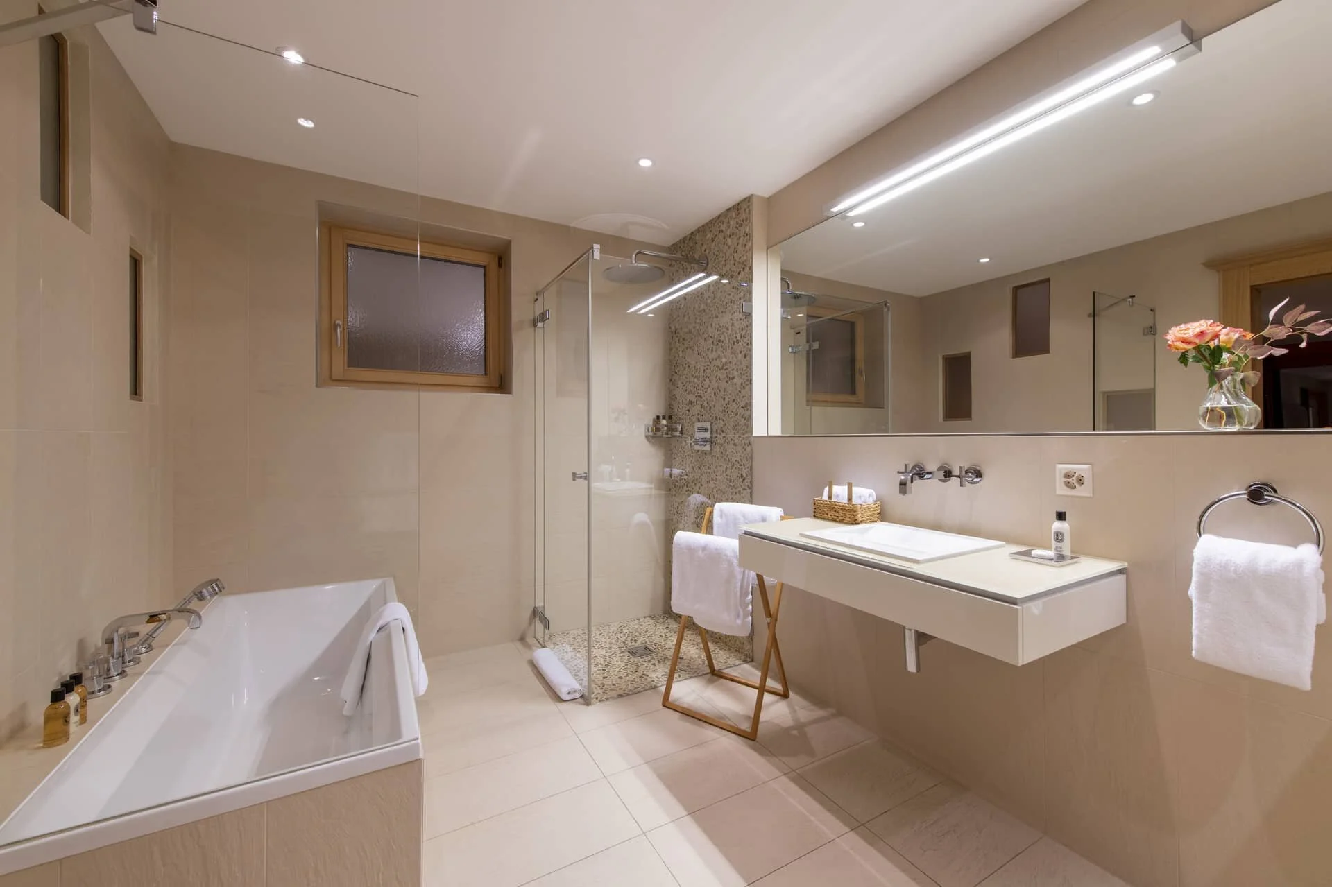 chalet-grace-bathroom-2.jpg