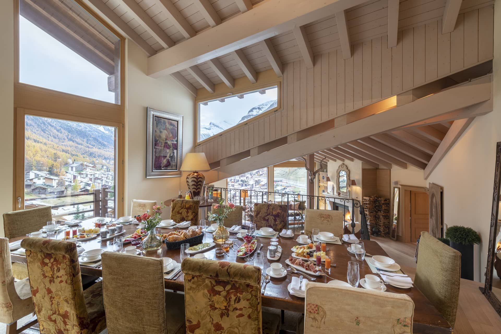 chalet-grace-dining-breakfast.jpg