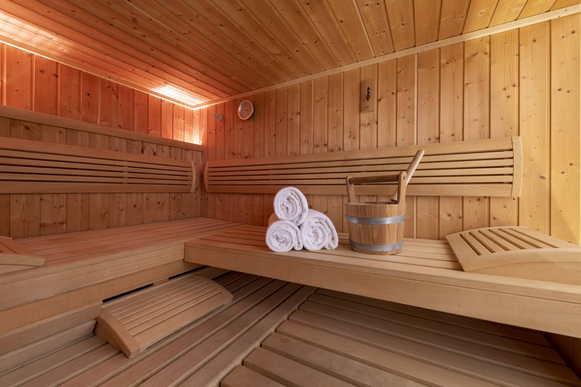 chalet-grace-sauna.jpg