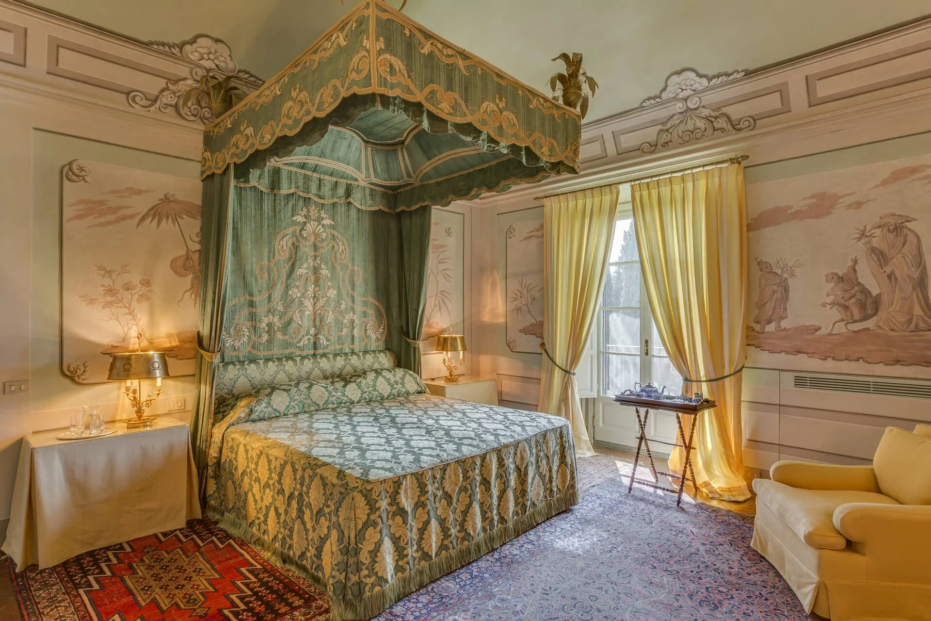 villa_le_rose_oriental_bedroom.jpg