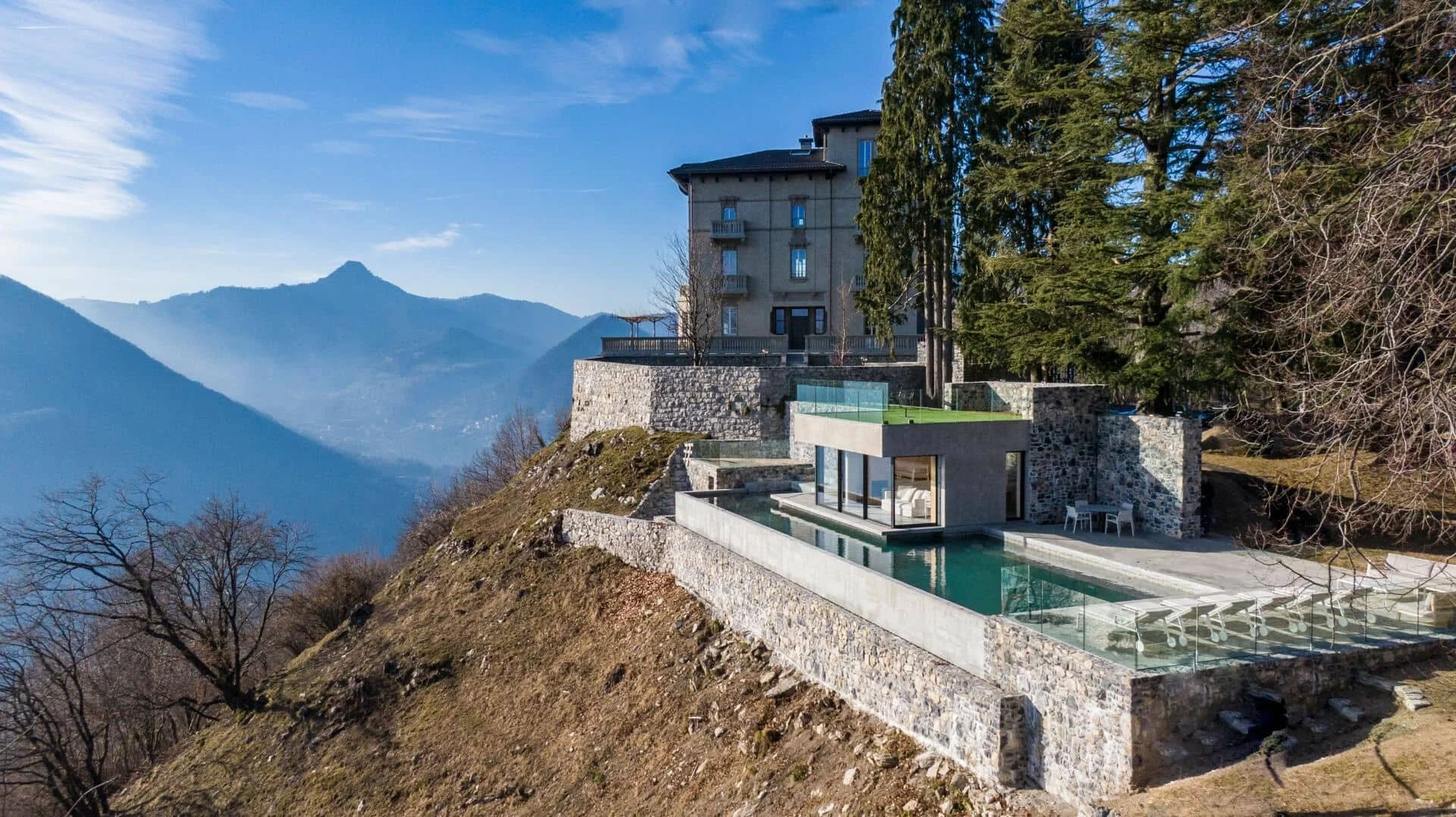 villa-peduzzi-exterior-view.jpg
