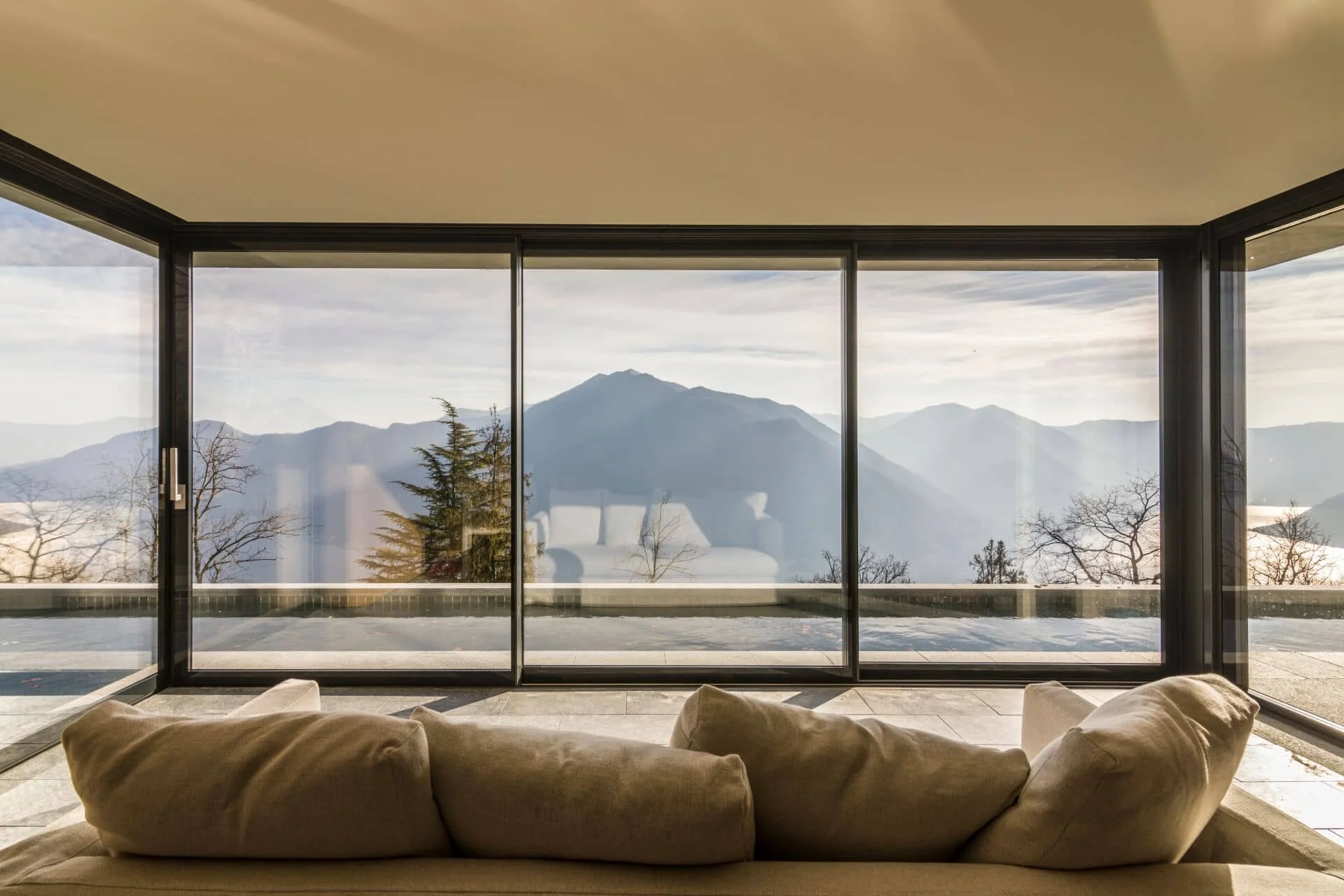 villa-peduzzi-lounge-views.jpg