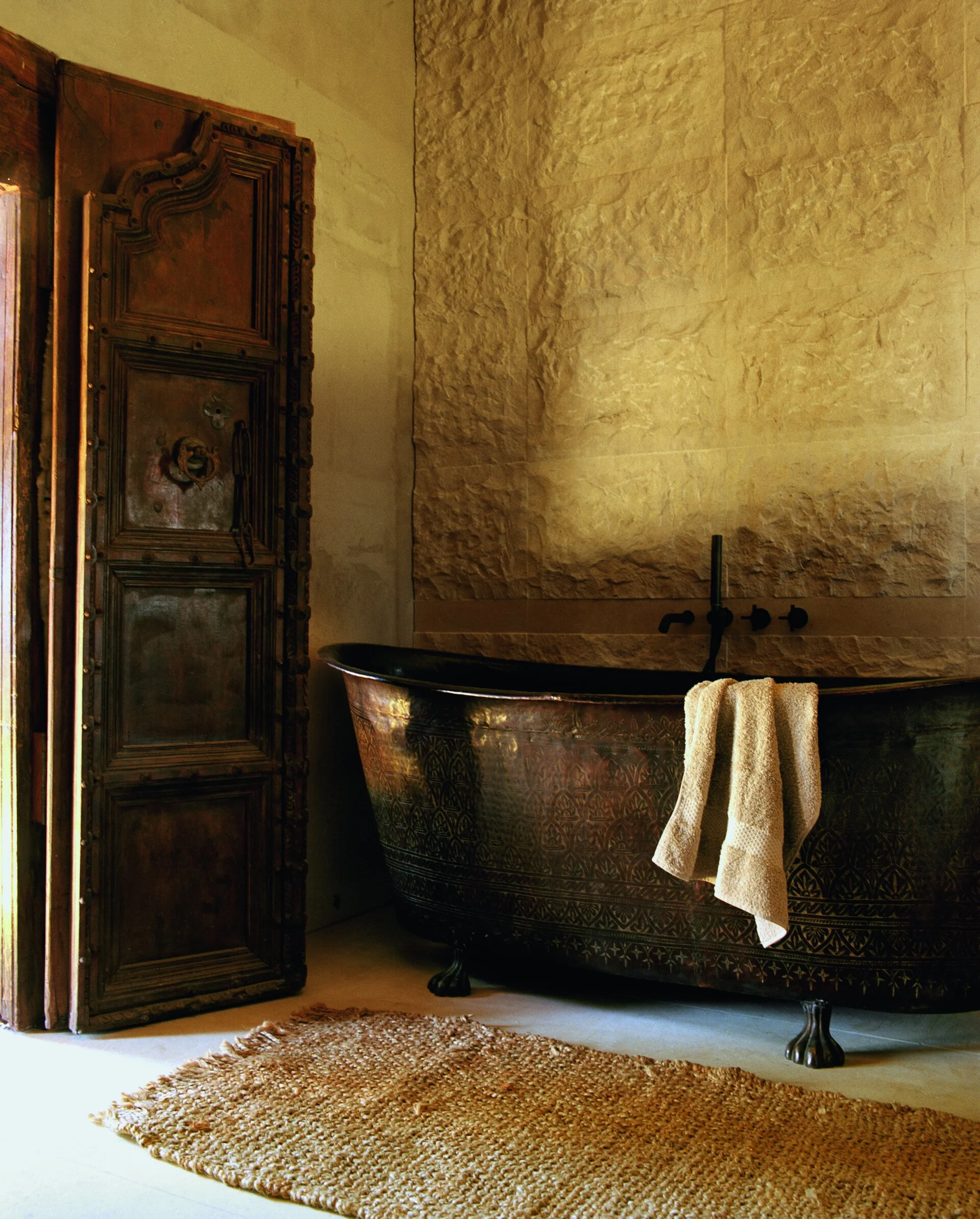 mas-de-chabran-bathroom-1.jpg