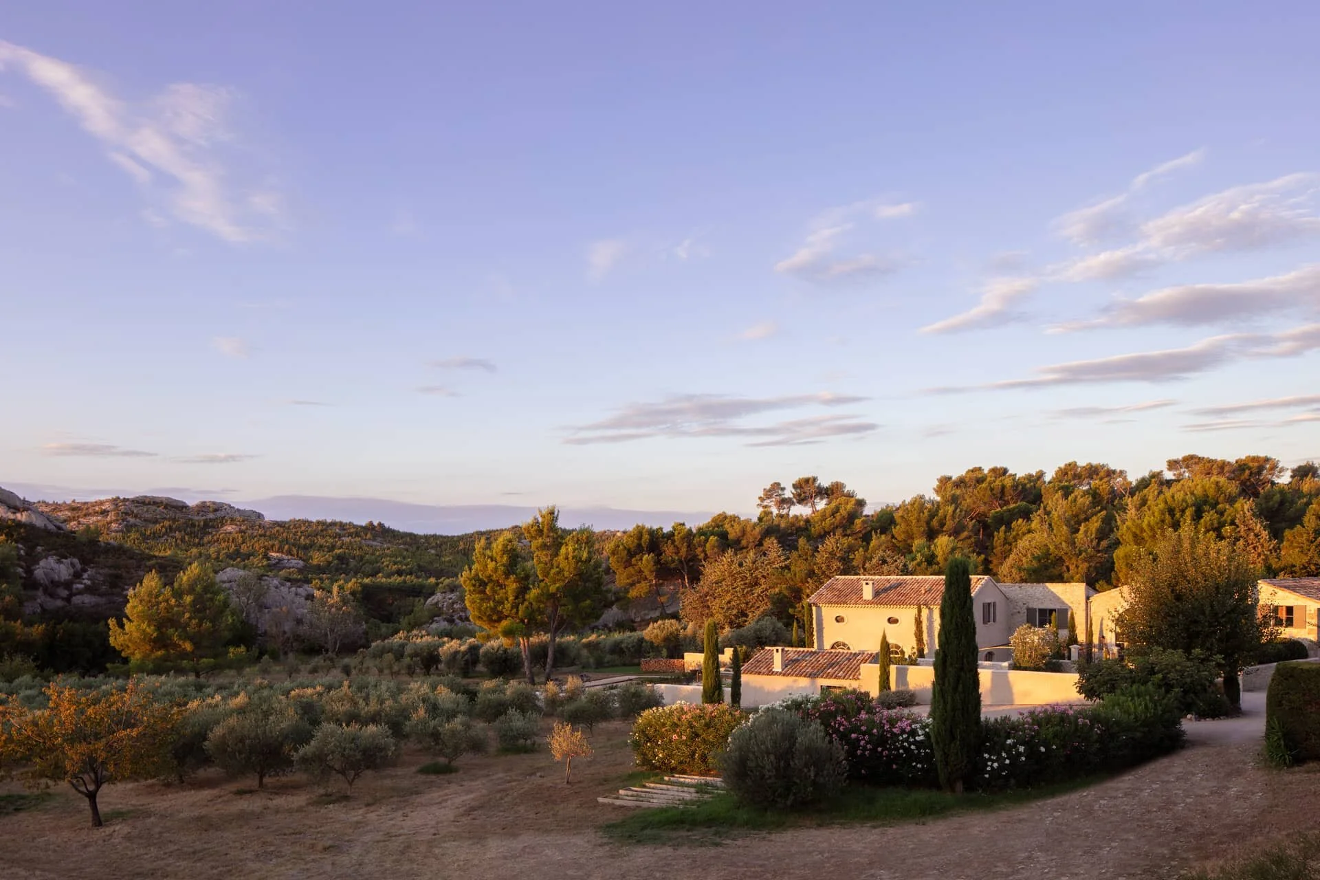 Bastide_de_Flechon_outside_1.jpg
