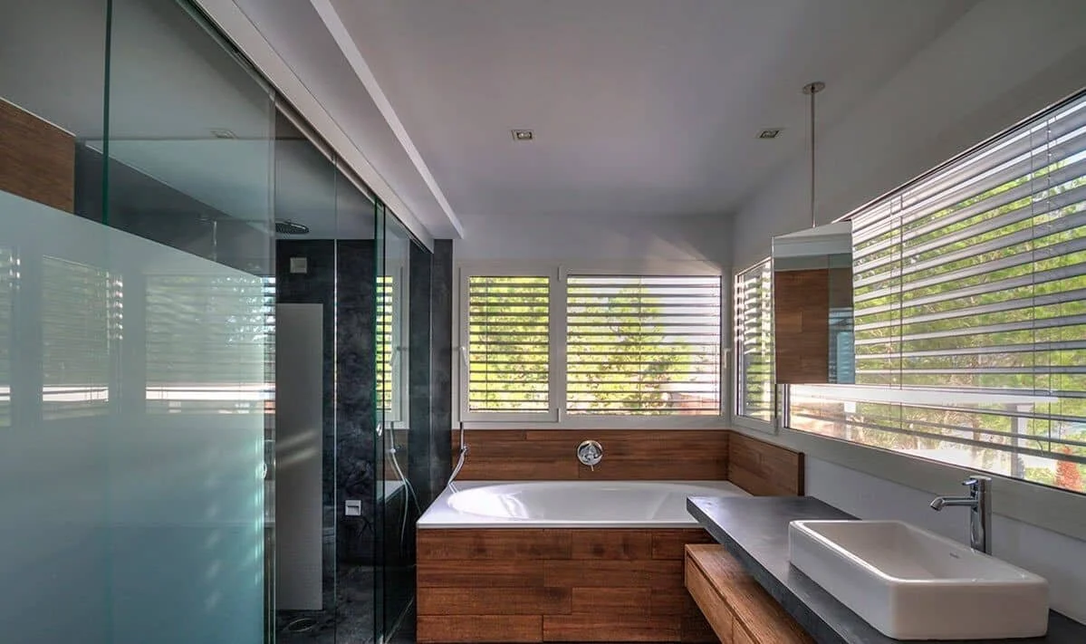 villa-infinity-bathroom-2.jpg