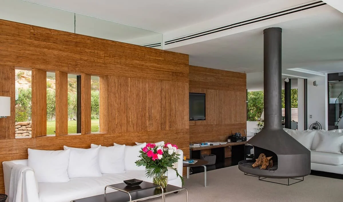 villa-infinity-lounge-fireplace.jpg